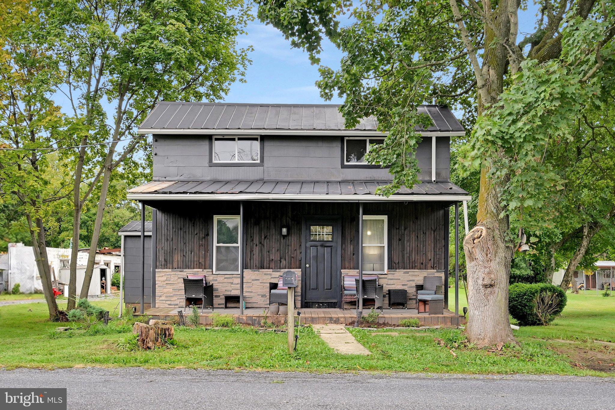 1443 RAILROAD ROAD