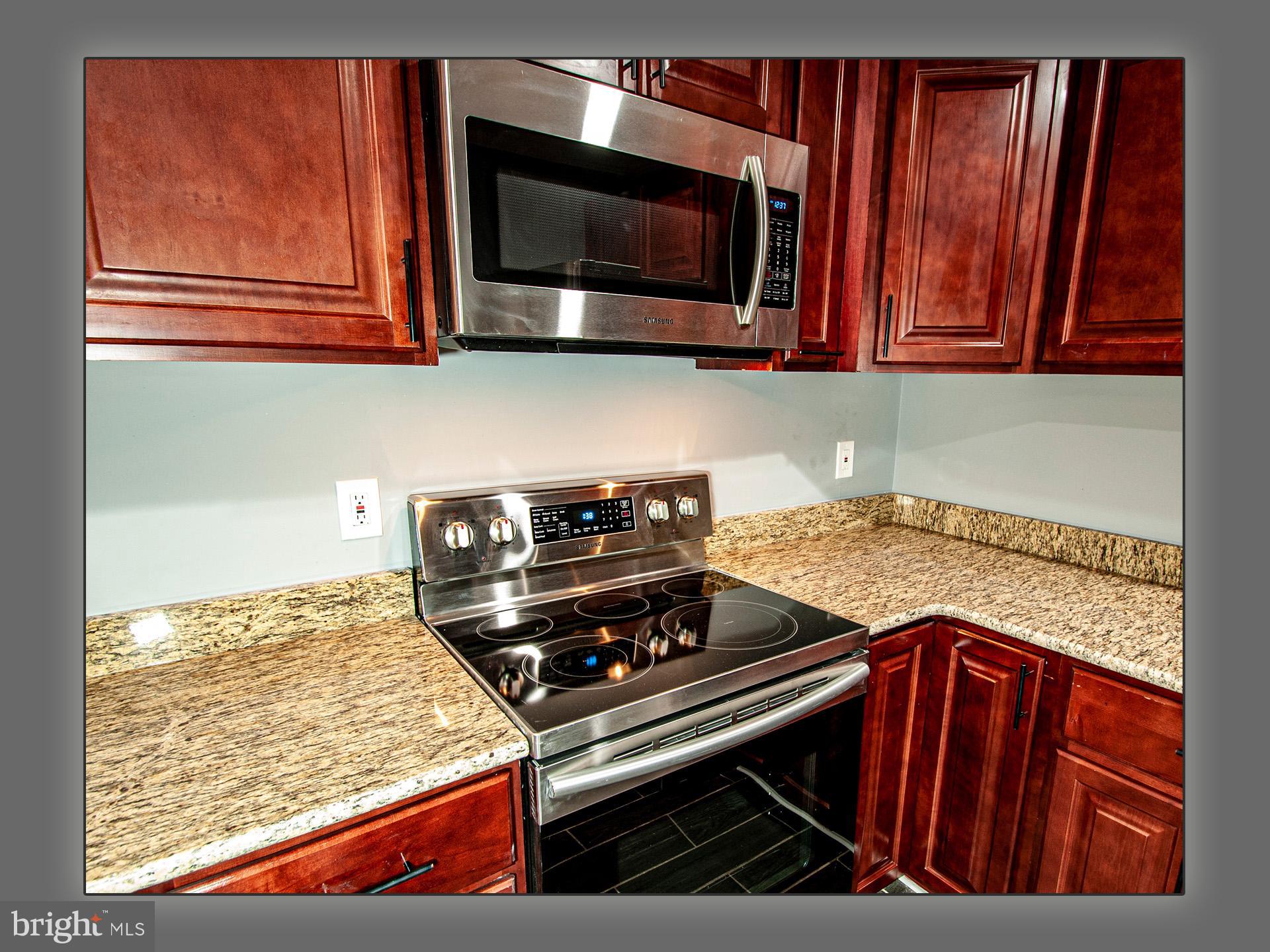 DEVON HILLS CONDO - Residential Lease