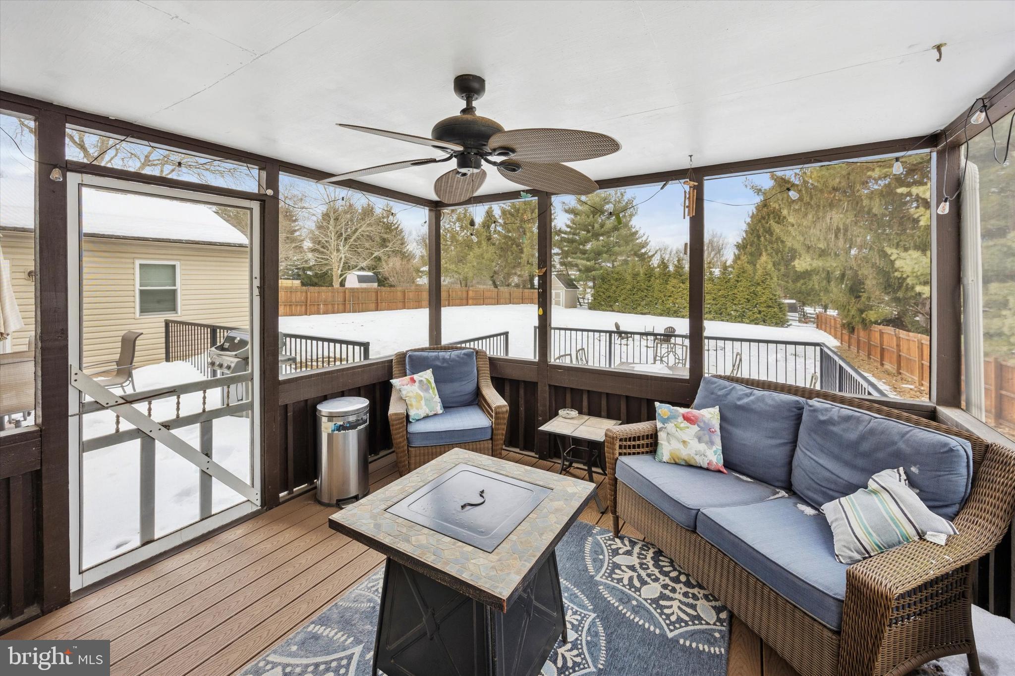 PLEASANT MDWS - Residential