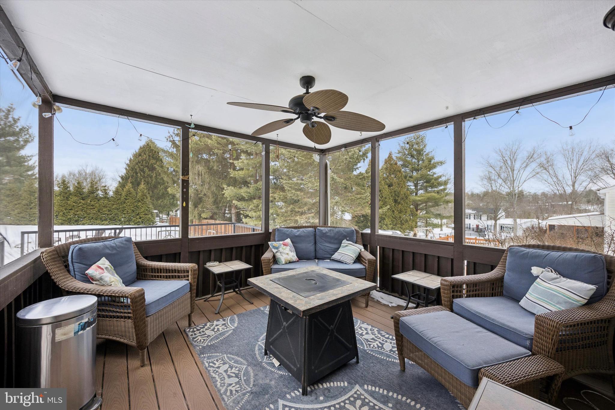 PLEASANT MDWS - Residential