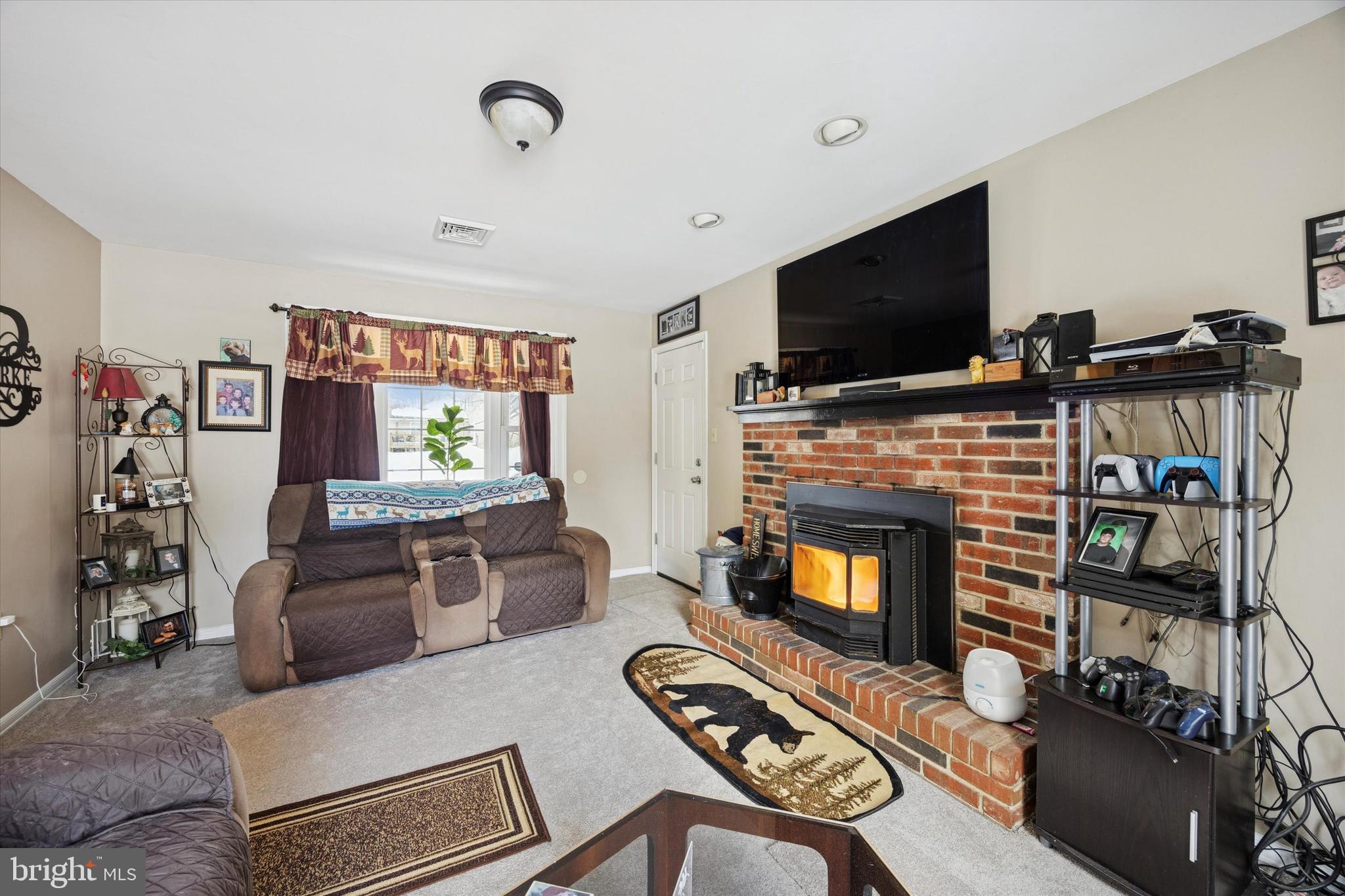 PLEASANT MDWS - Residential