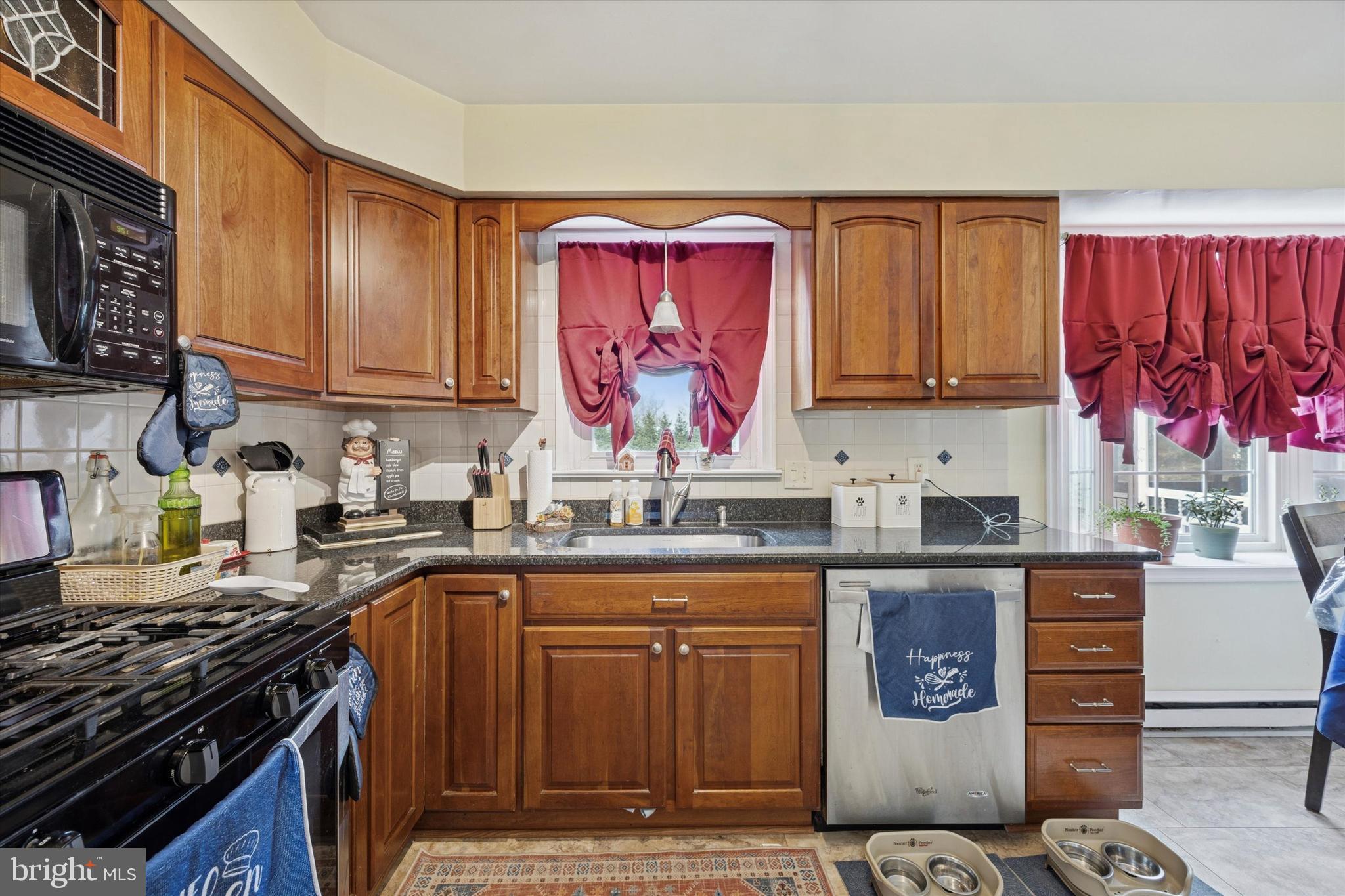 PLEASANT MDWS - Residential