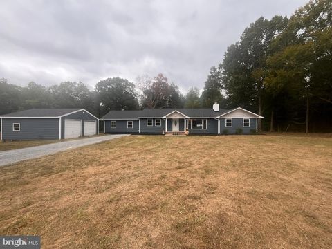 Photo of 28542 Raccoon Ford Road, CULPEPER, VA 22701 (MLS # VAOR2010610)