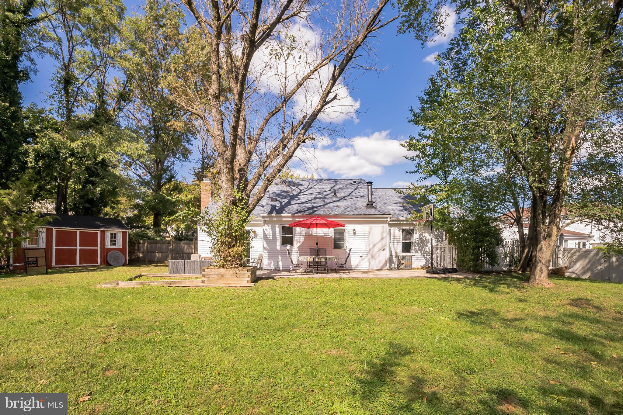 WOODRIDGE EAST - Residential