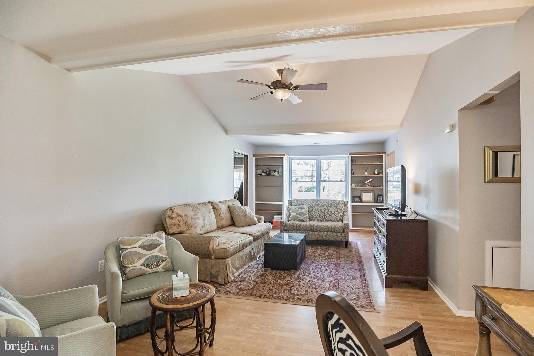 WOODRIDGE EAST - Residential