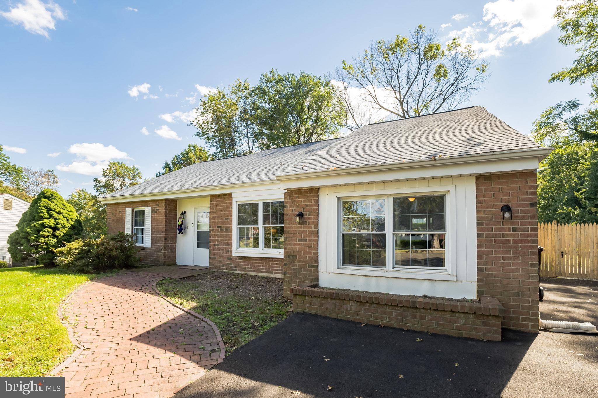 WOODRIDGE EAST - Residential