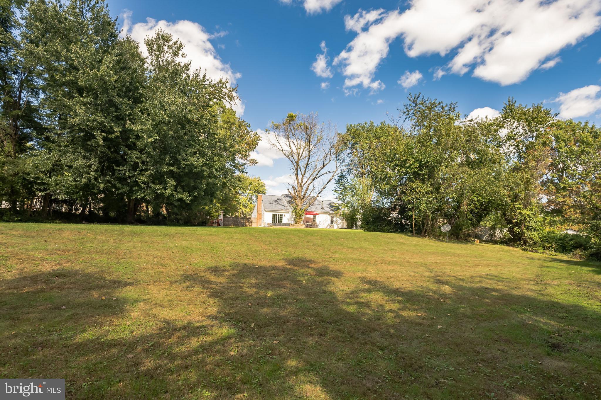 WOODRIDGE EAST - Residential