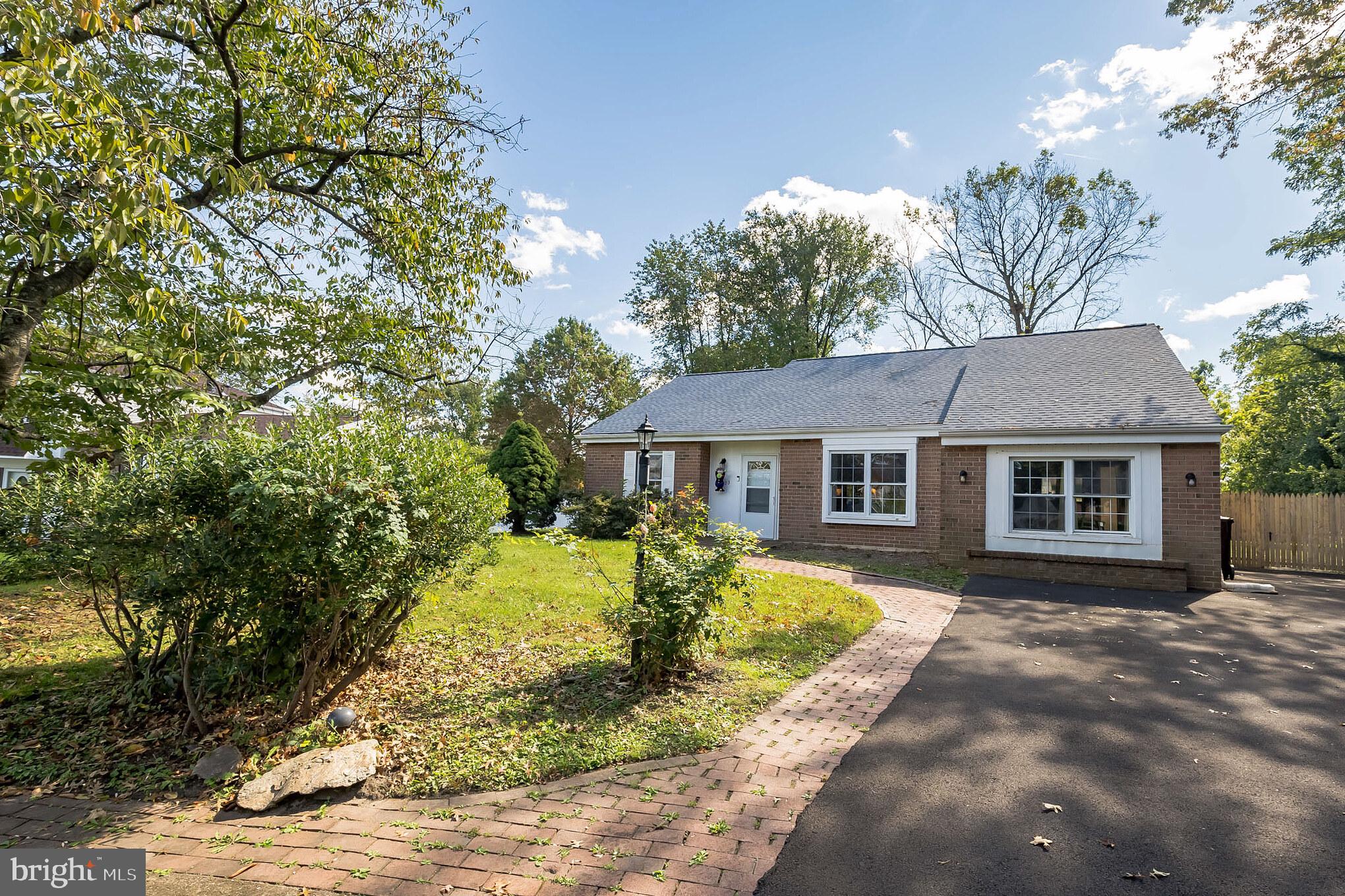 WOODRIDGE EAST - Residential