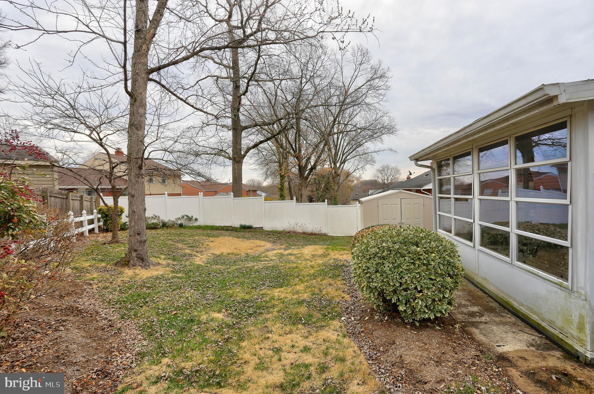 CALVERTON - Residential