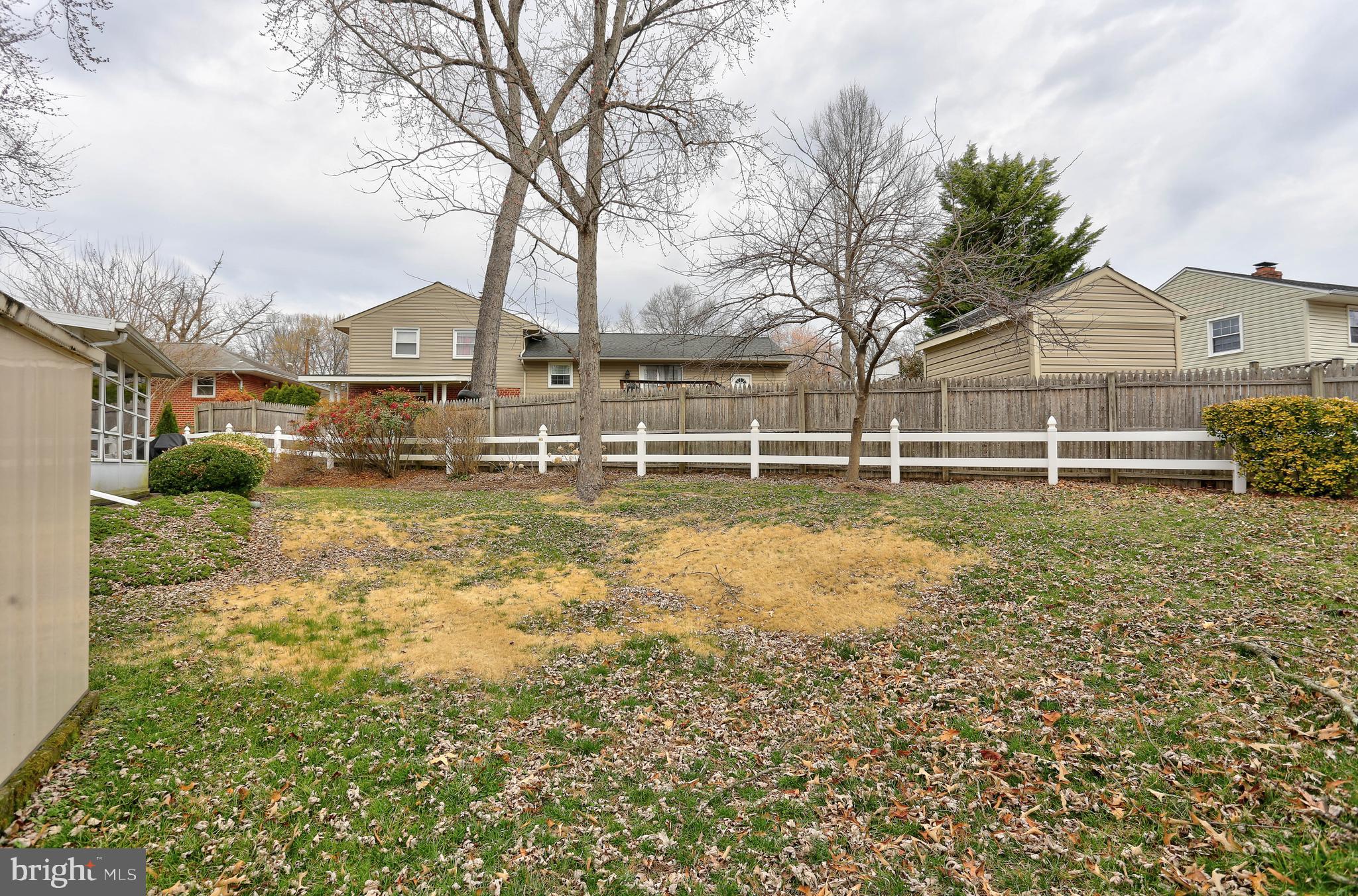 CALVERTON - Residential