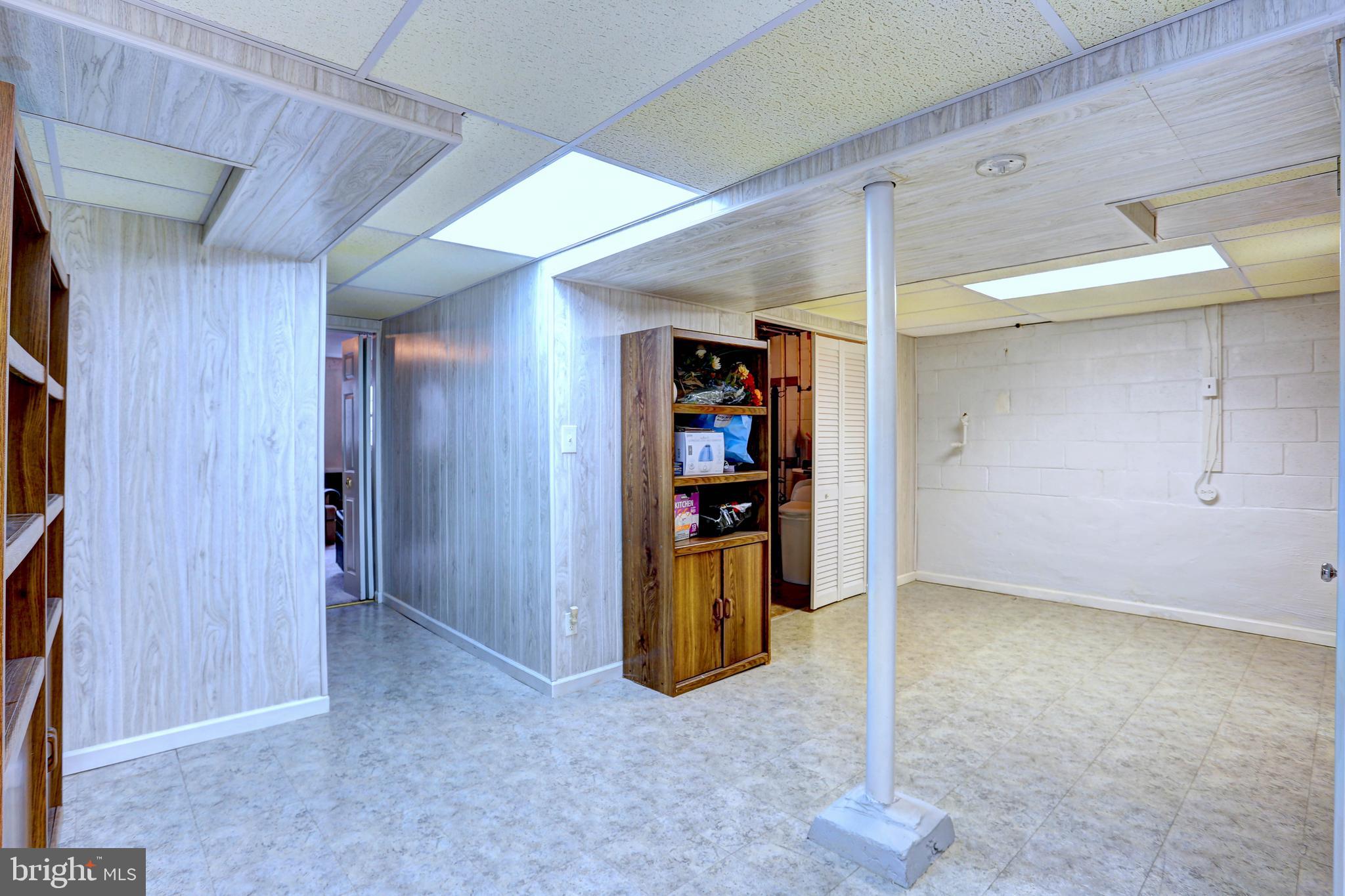 CALVERTON - Residential