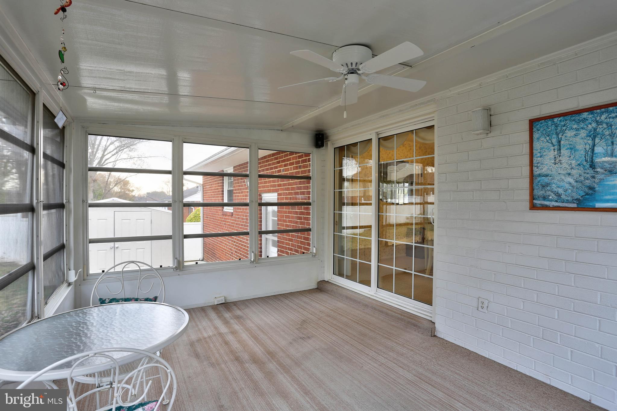 CALVERTON - Residential