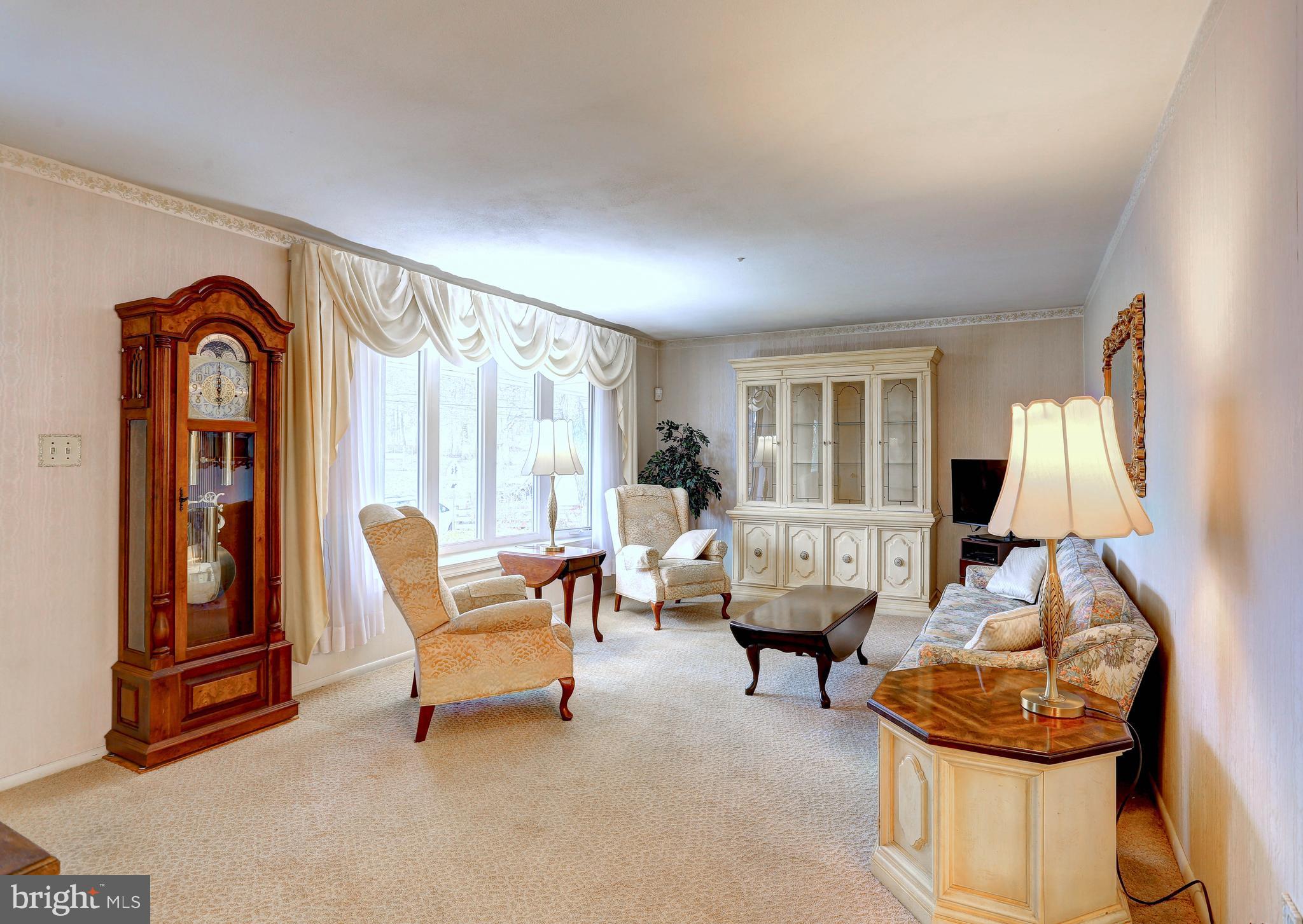 CALVERTON - Residential