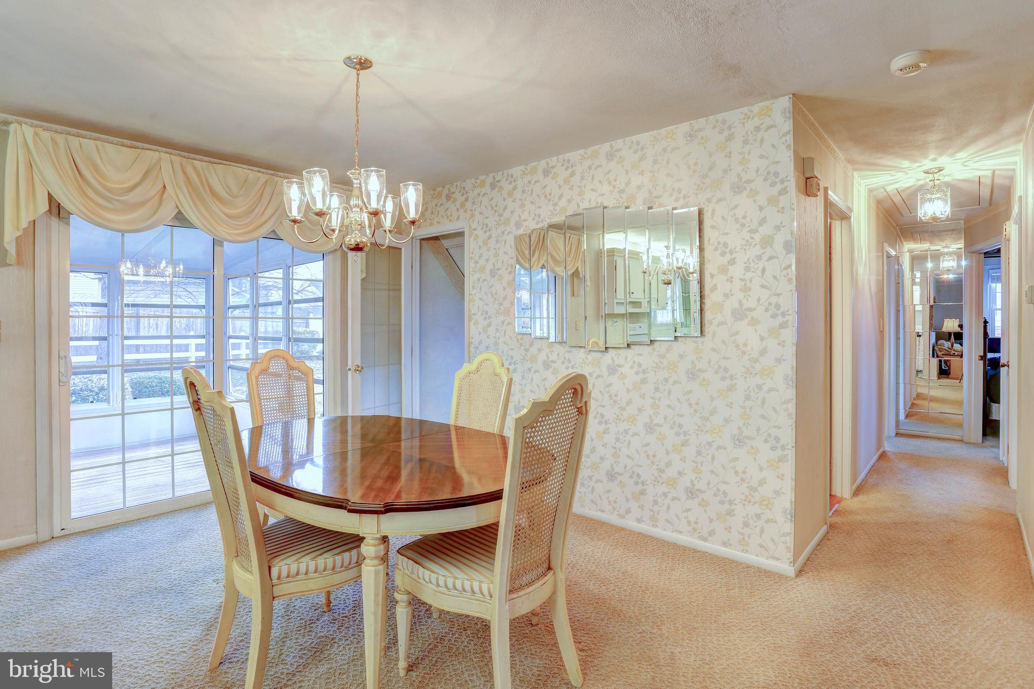 CALVERTON - Residential