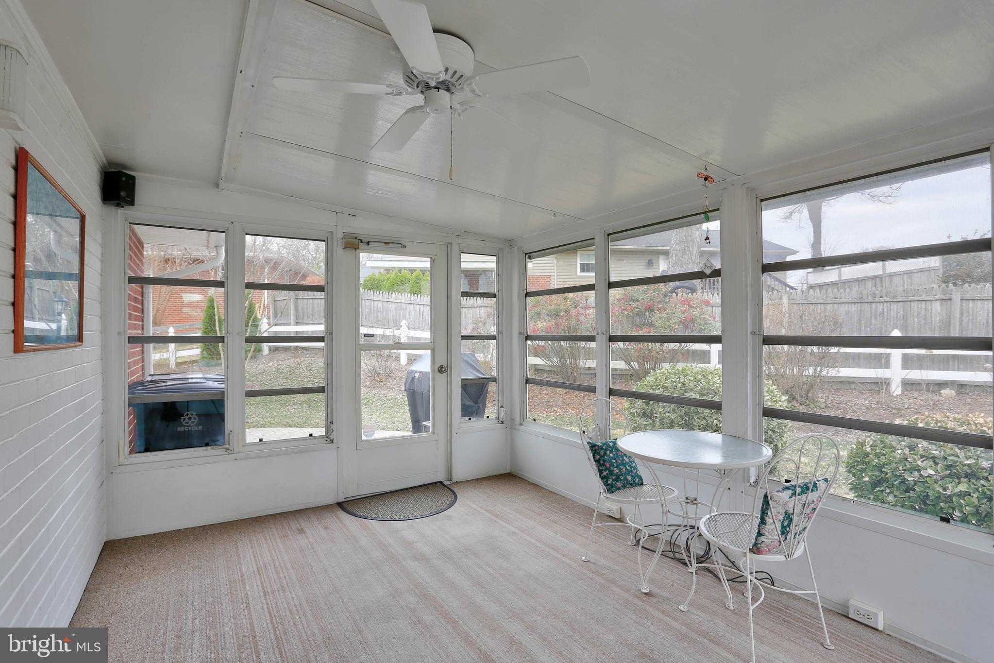 CALVERTON - Residential