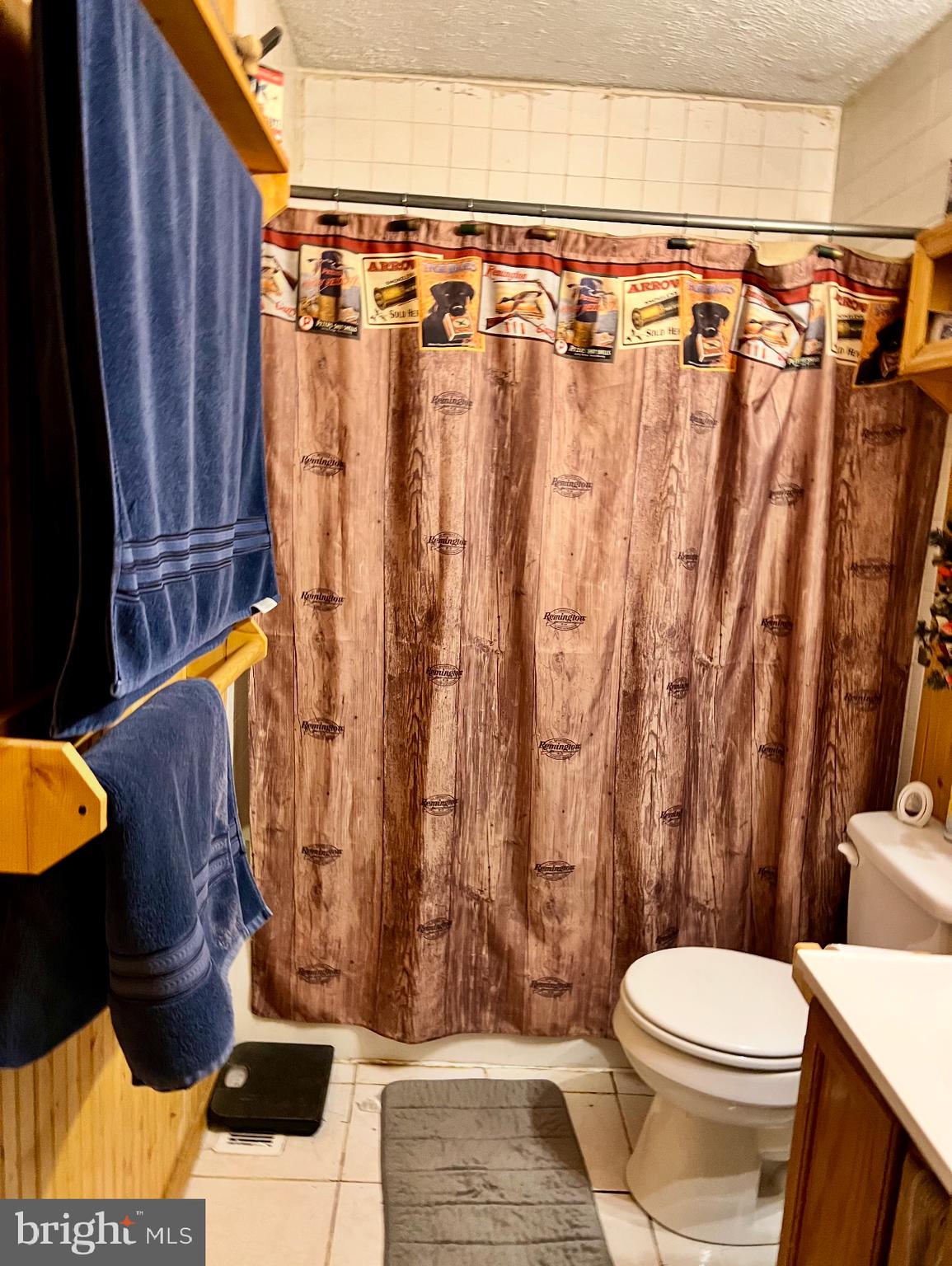 HIDDEN RIVER - Residential