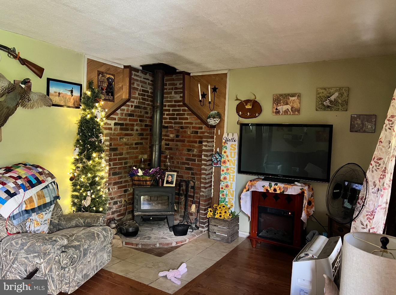 HIDDEN RIVER - Residential