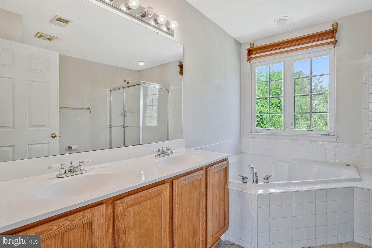 RICHFIELD STATION VILLAGE - Residential