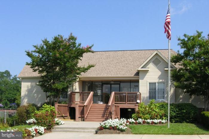 TIERS OF MANCHESTER LAKES - Residential Lease