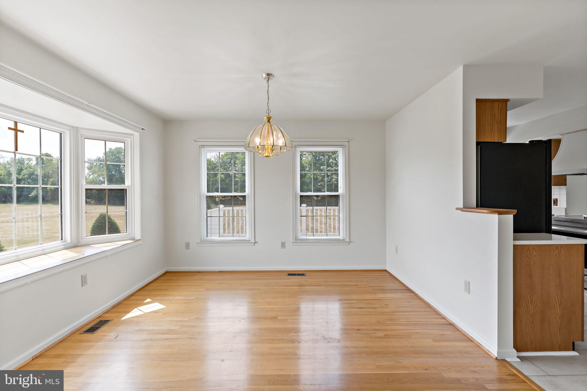 HOLLIS MANOR - Residential