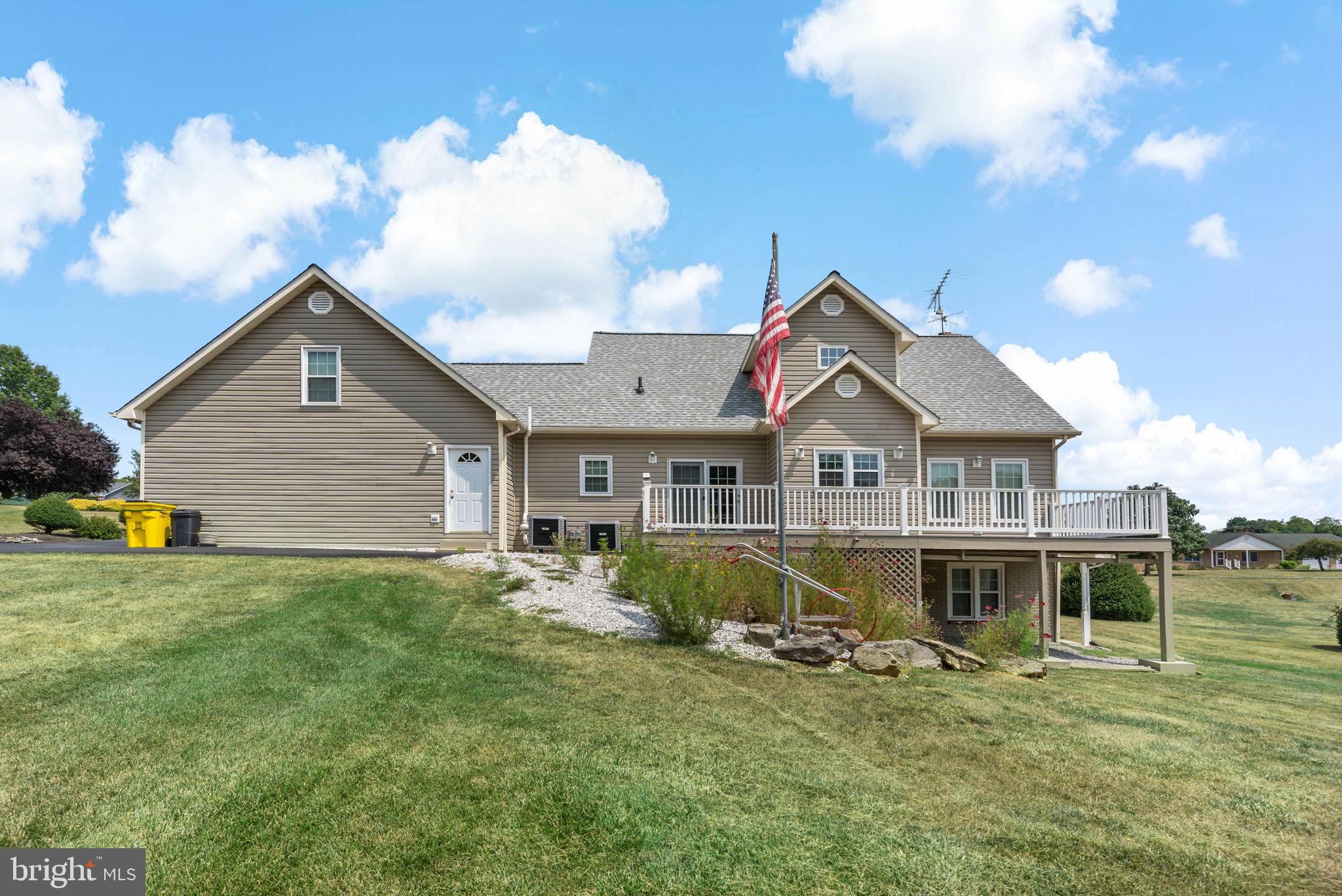 HOLLIS MANOR - Residential