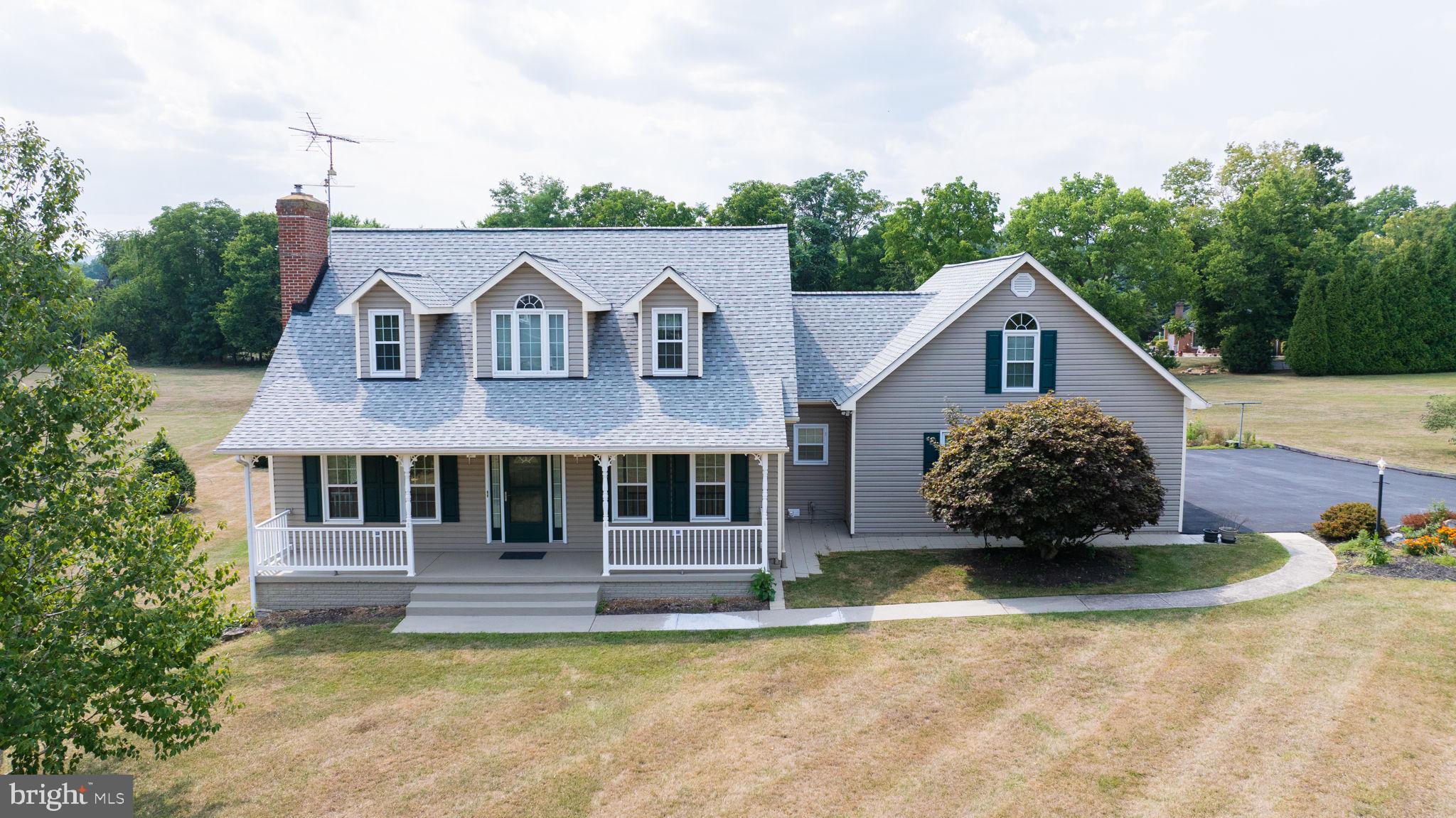 HOLLIS MANOR - Residential