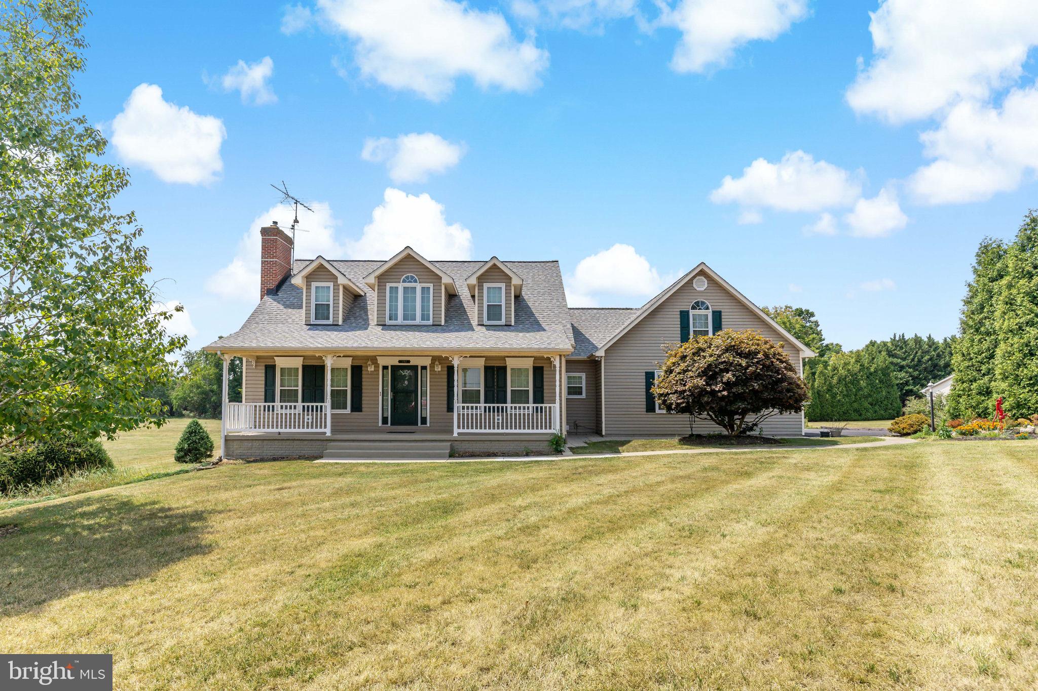 HOLLIS MANOR - Residential