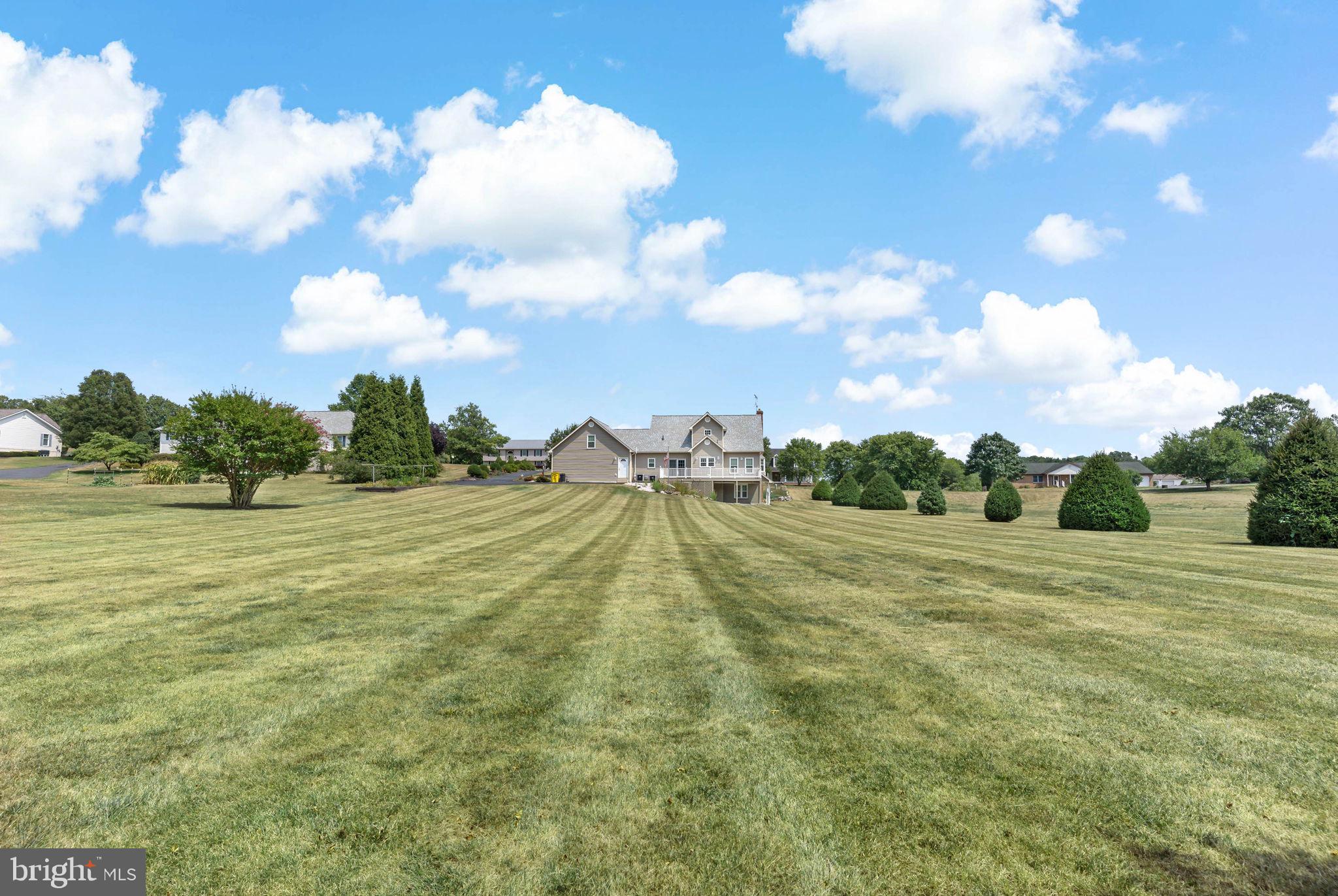 HOLLIS MANOR - Residential