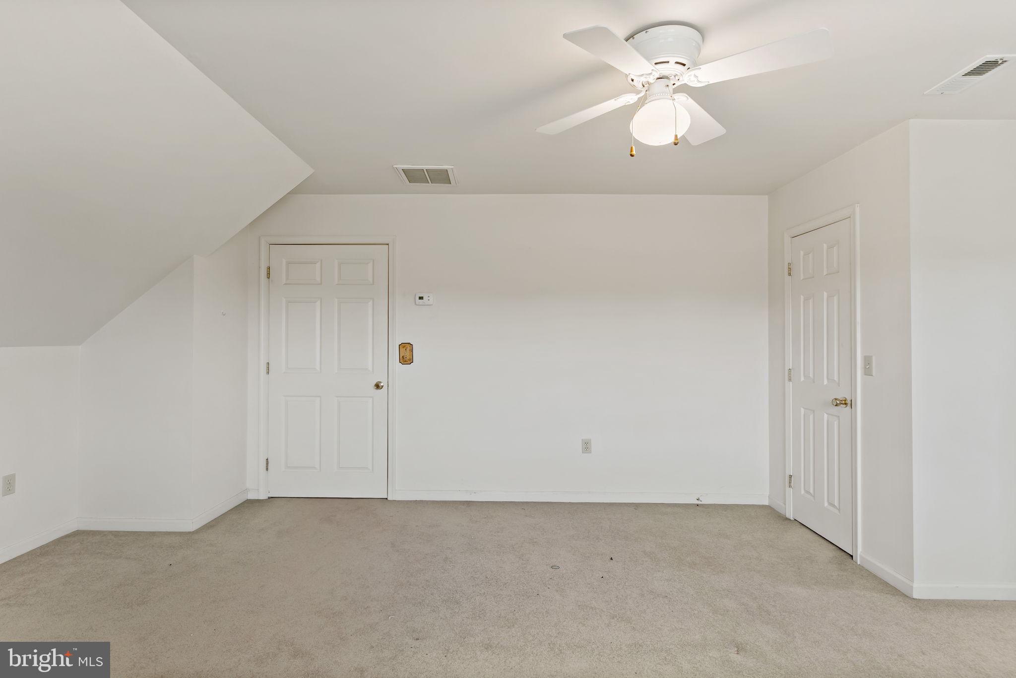 HOLLIS MANOR - Residential