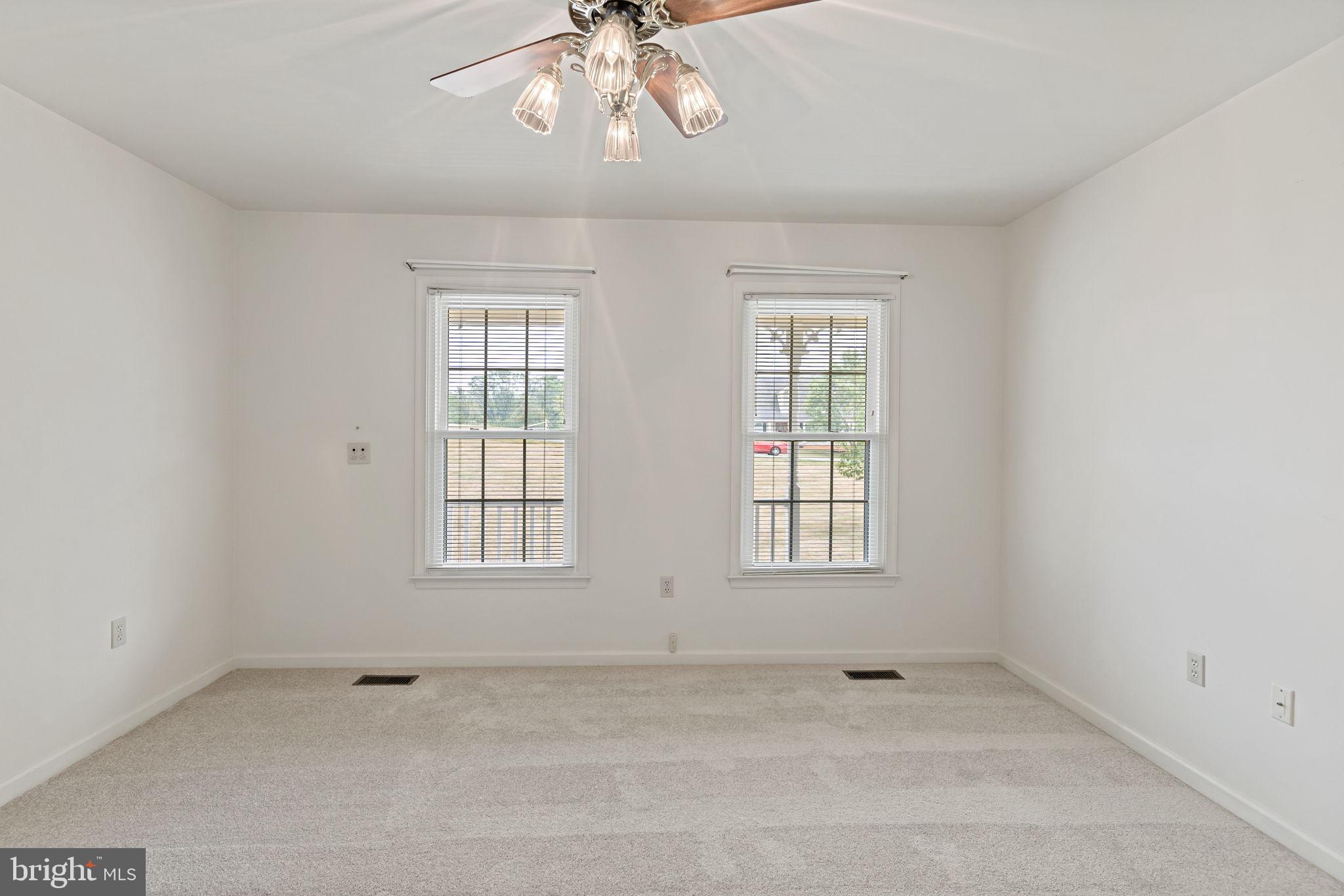 HOLLIS MANOR - Residential