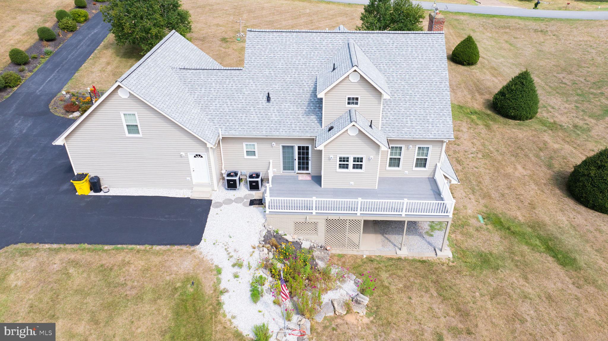 HOLLIS MANOR - Residential