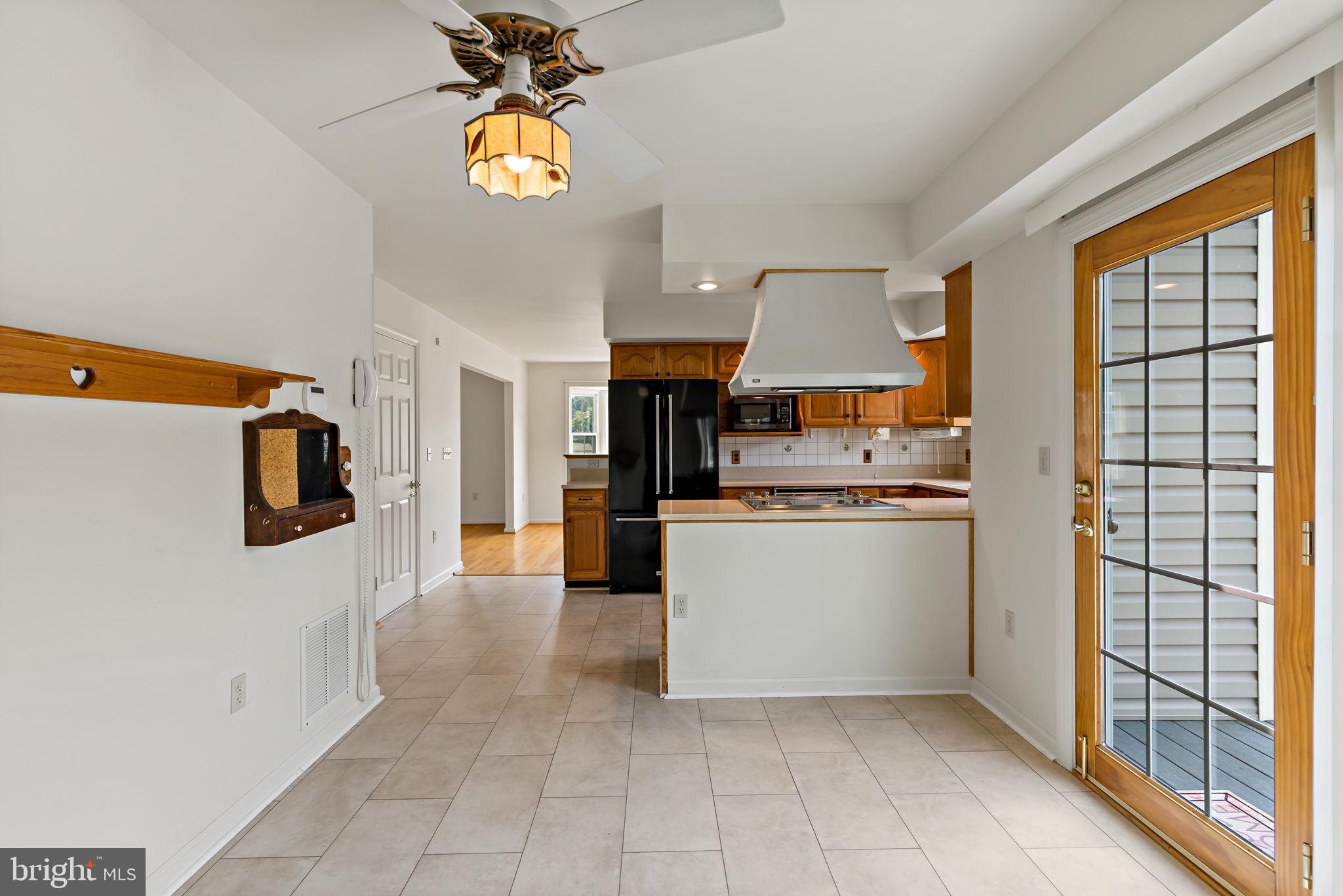 HOLLIS MANOR - Residential