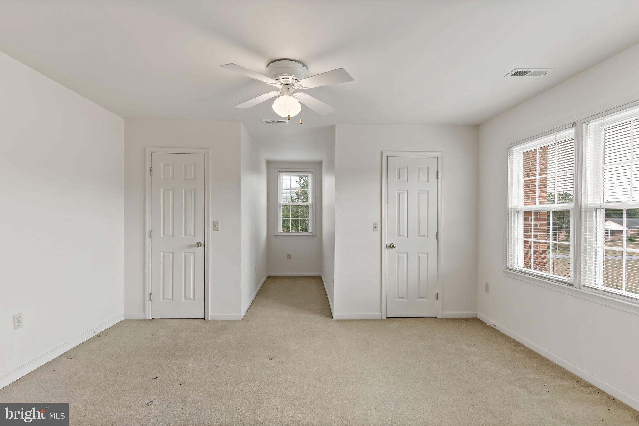 HOLLIS MANOR - Residential