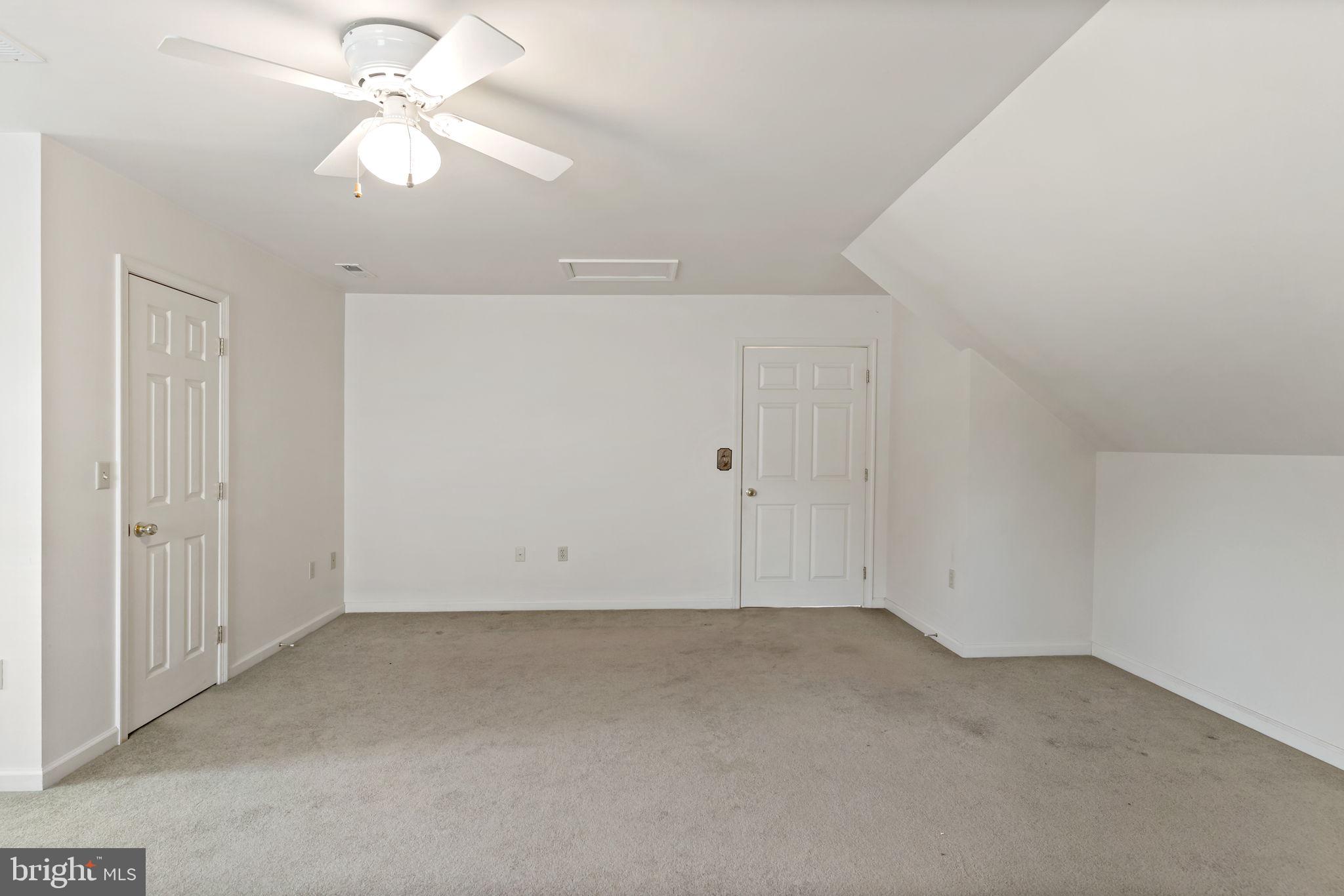 HOLLIS MANOR - Residential