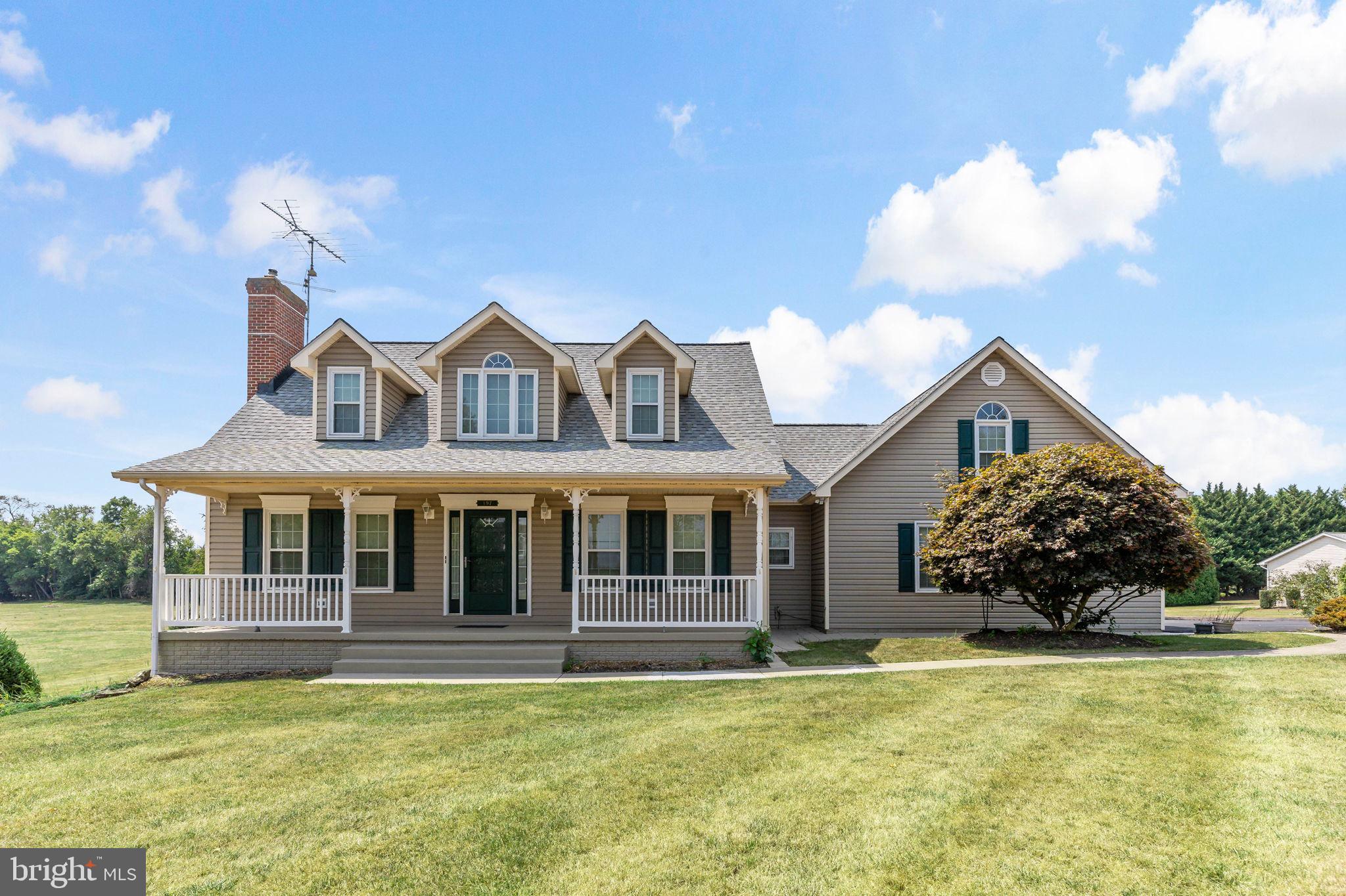 HOLLIS MANOR - Residential