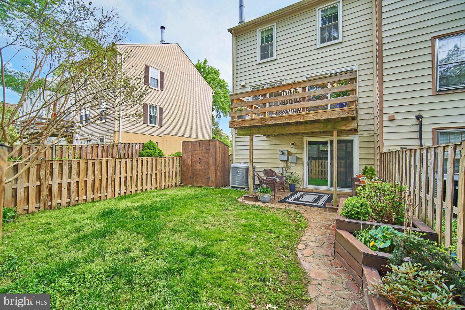 COLONY PARK - Residential