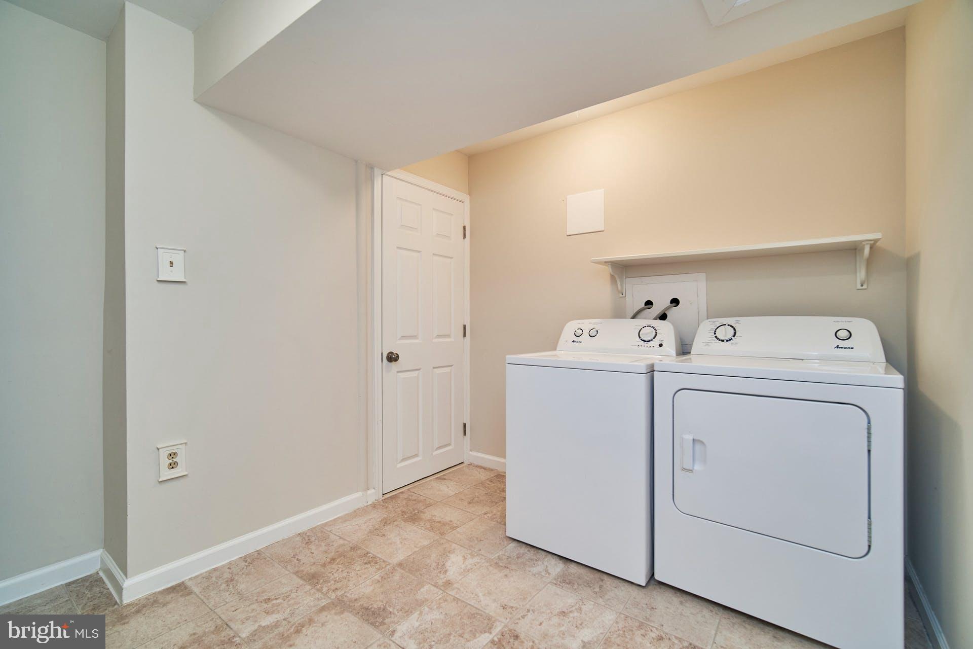 COLONY PARK - Residential