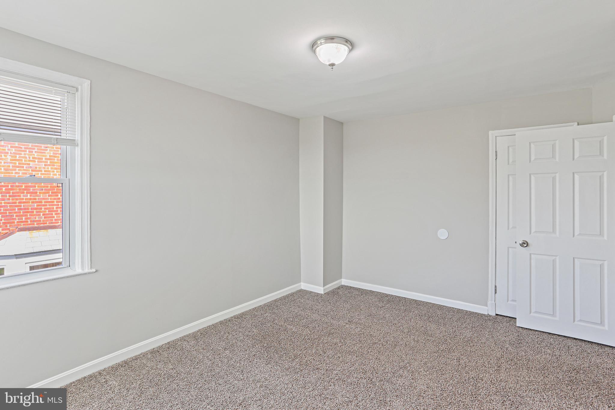 PERRING LOCH - Residential