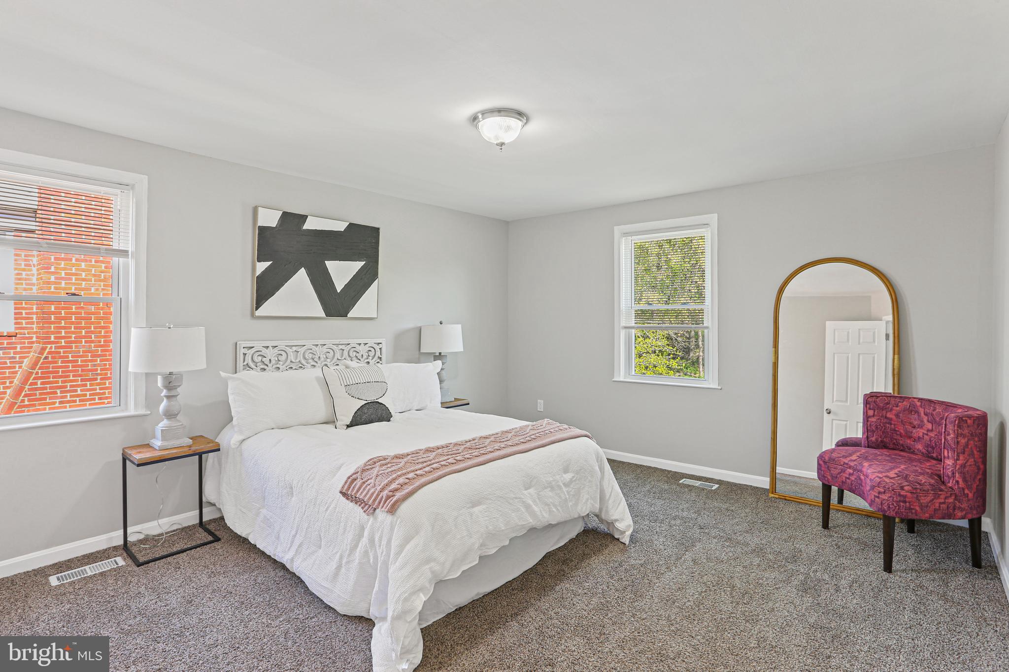 PERRING LOCH - Residential