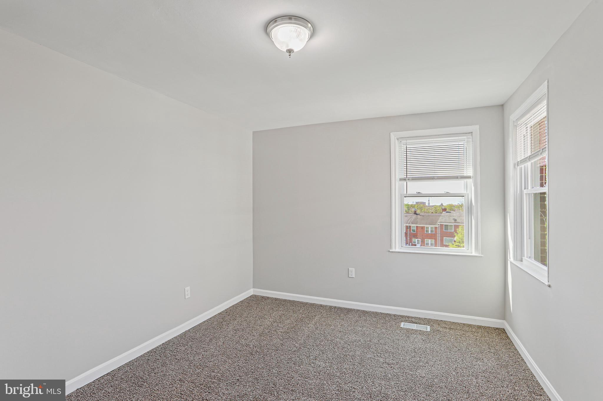 PERRING LOCH - Residential