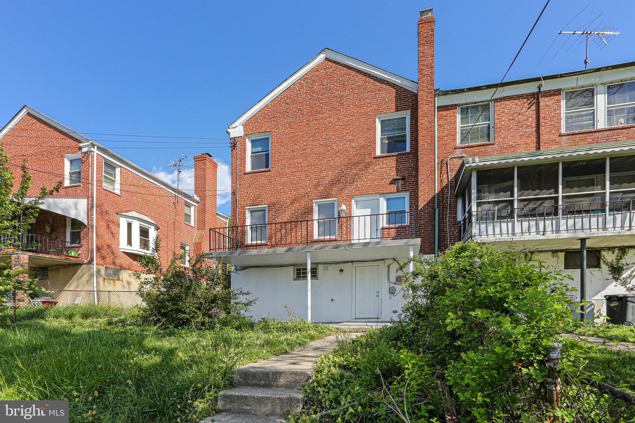 PERRING LOCH - Residential