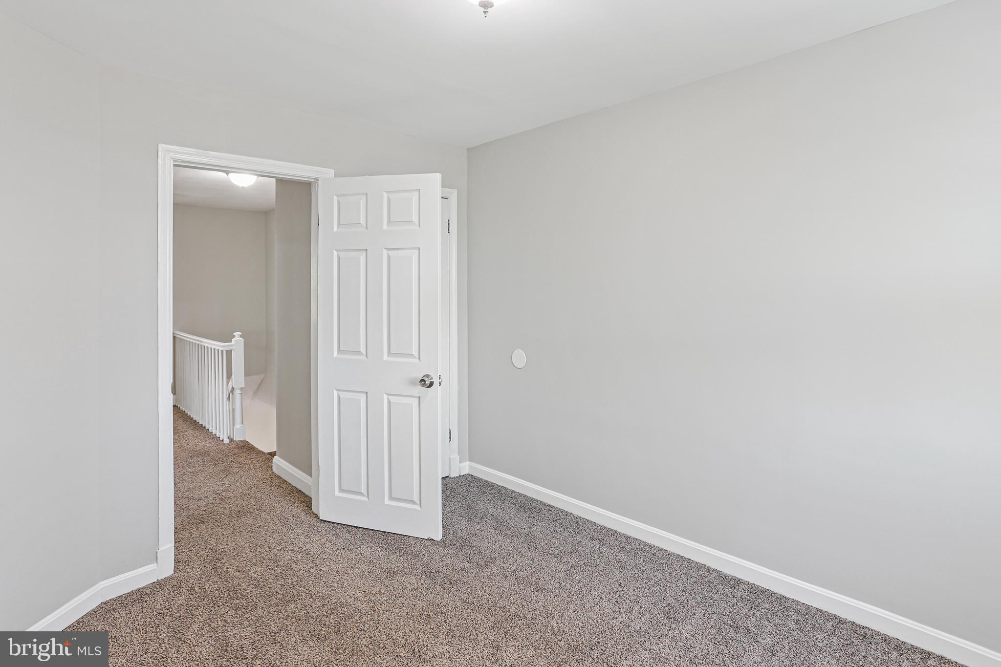 PERRING LOCH - Residential