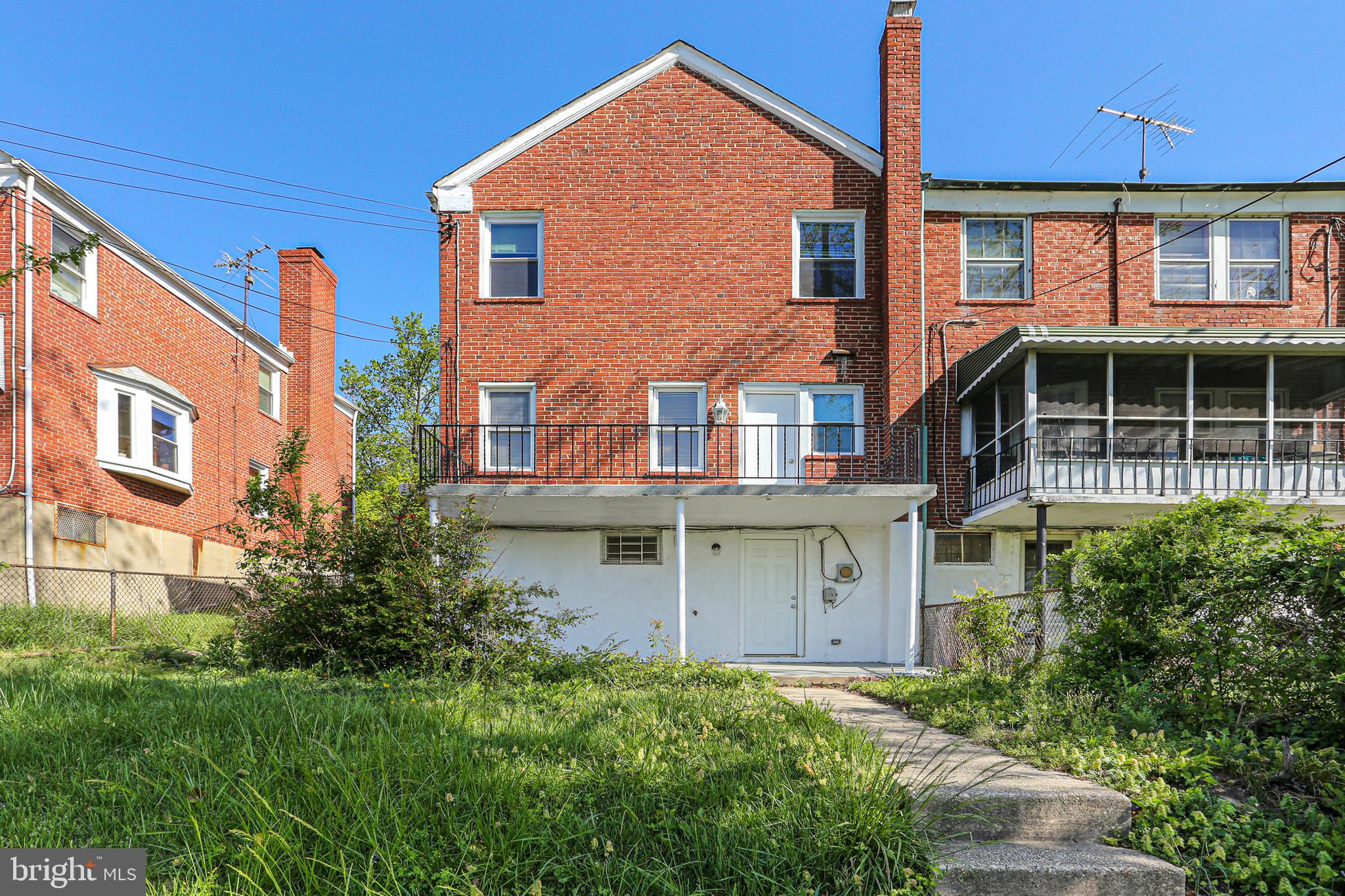 PERRING LOCH - Residential