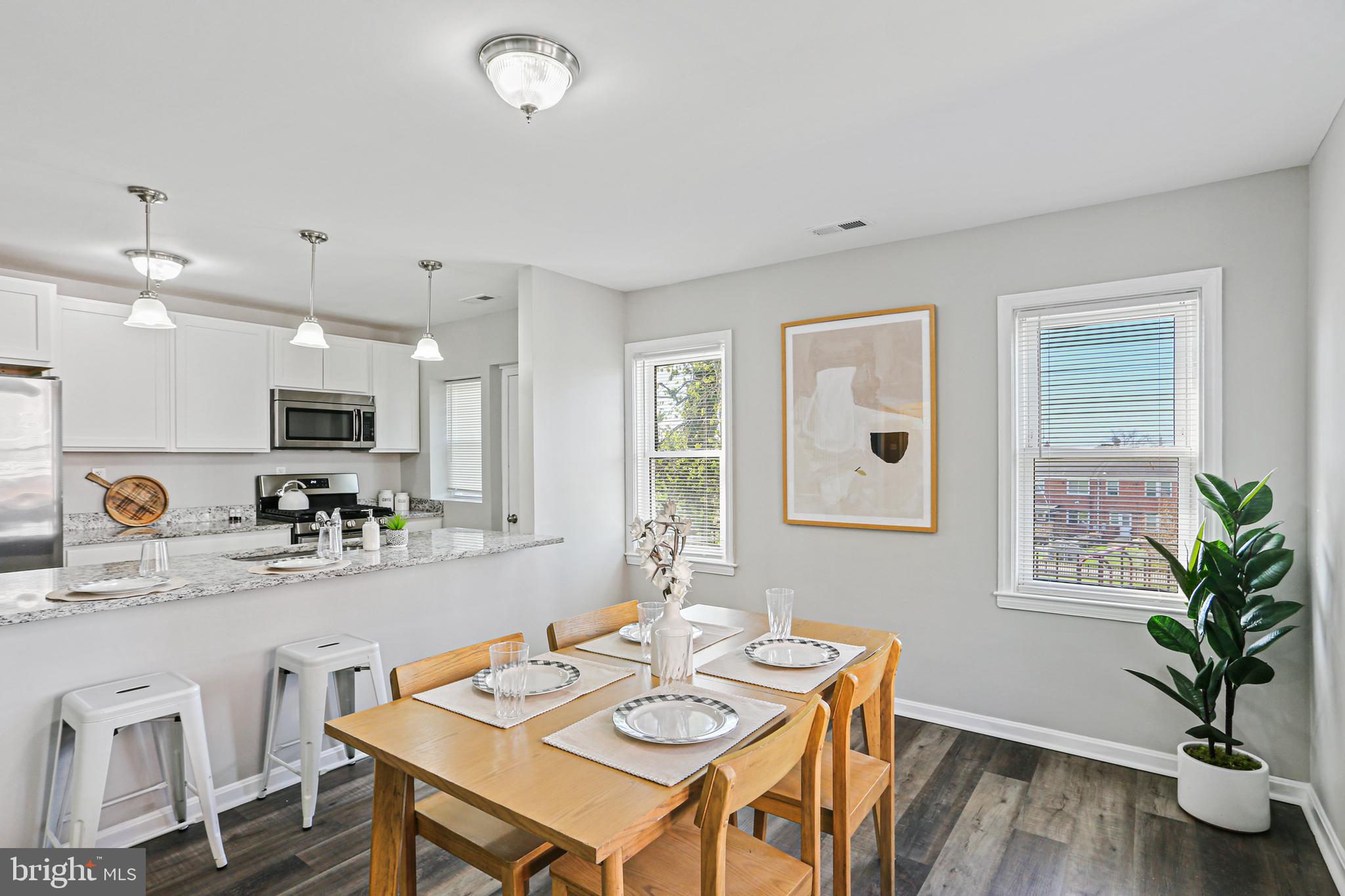 PERRING LOCH - Residential