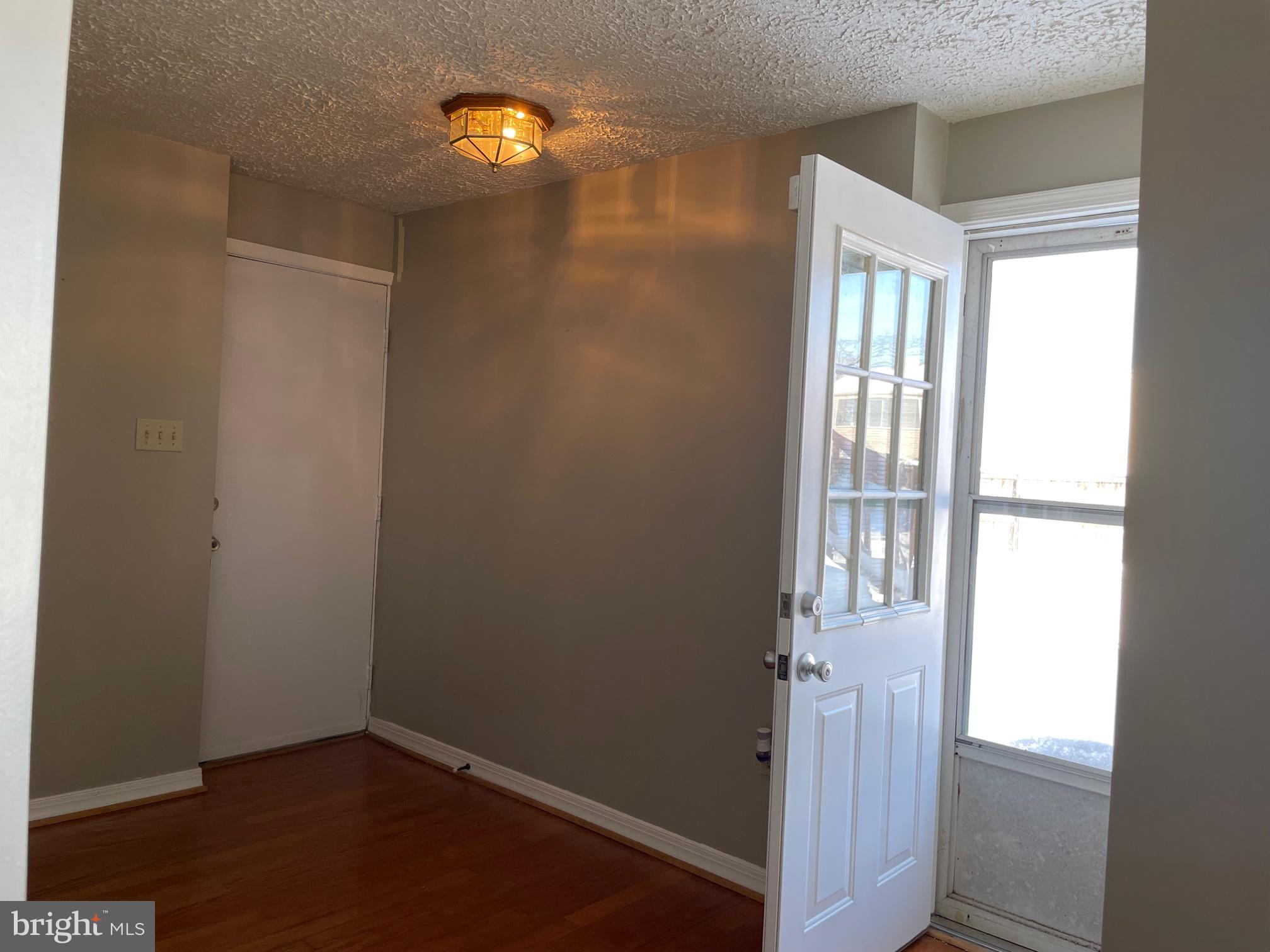 FAIRMONT - Residential