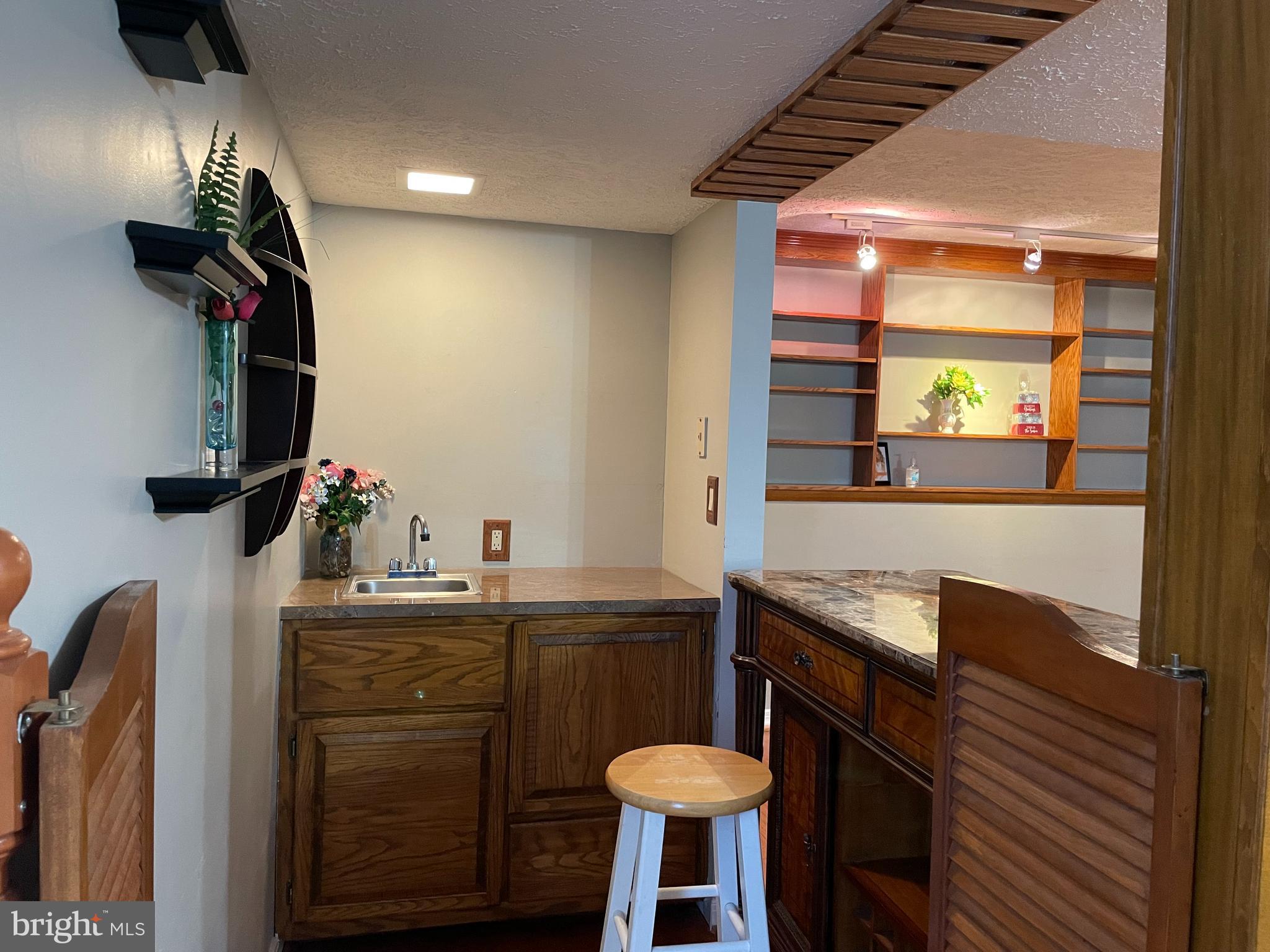 FAIRMONT - Residential