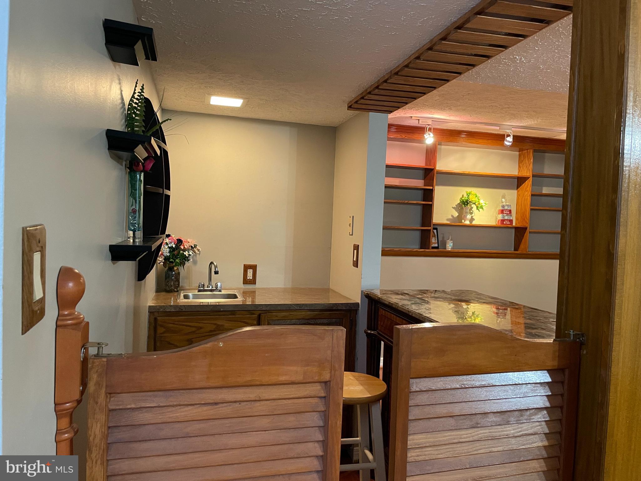 FAIRMONT - Residential