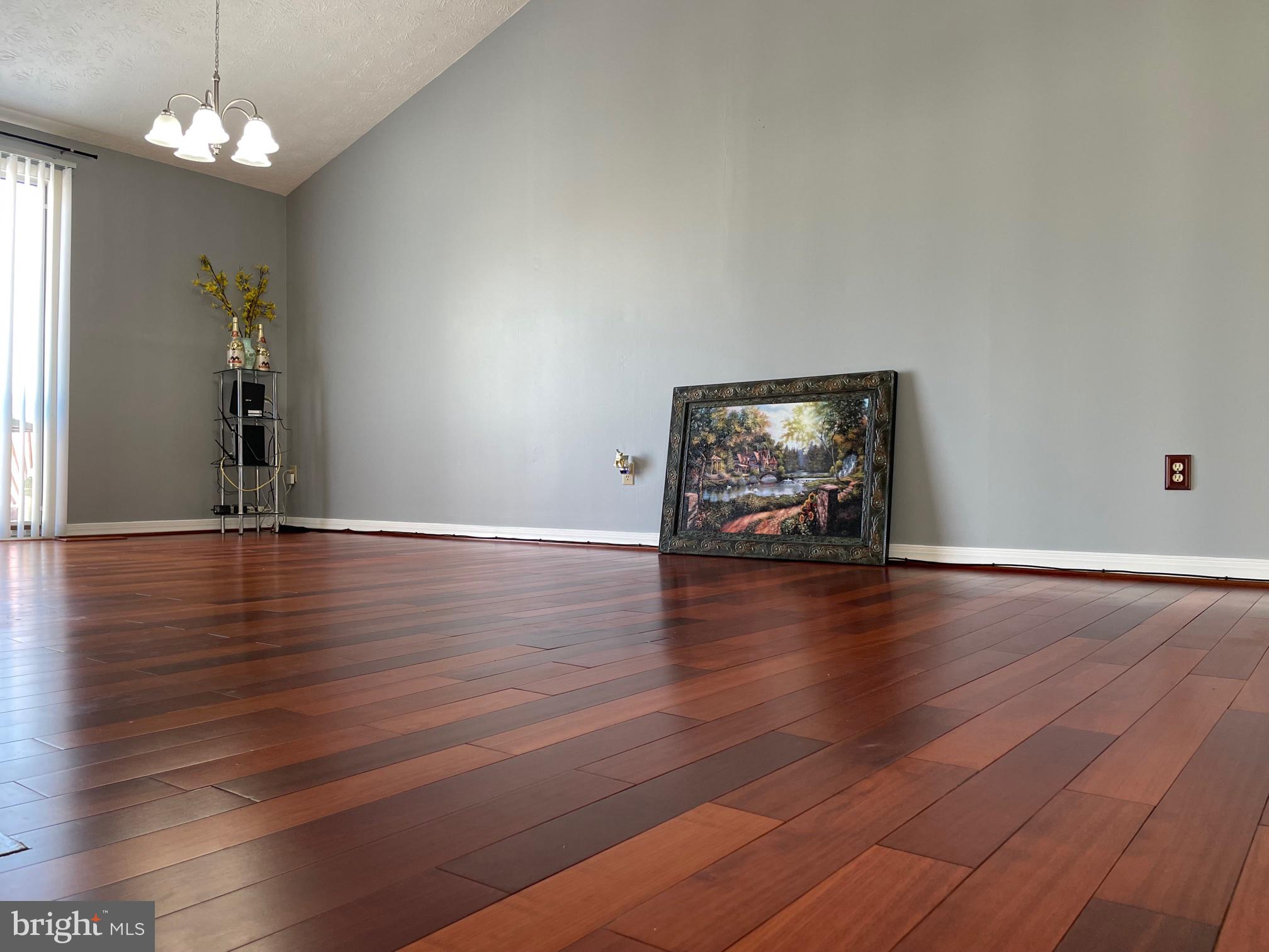 FAIRMONT - Residential