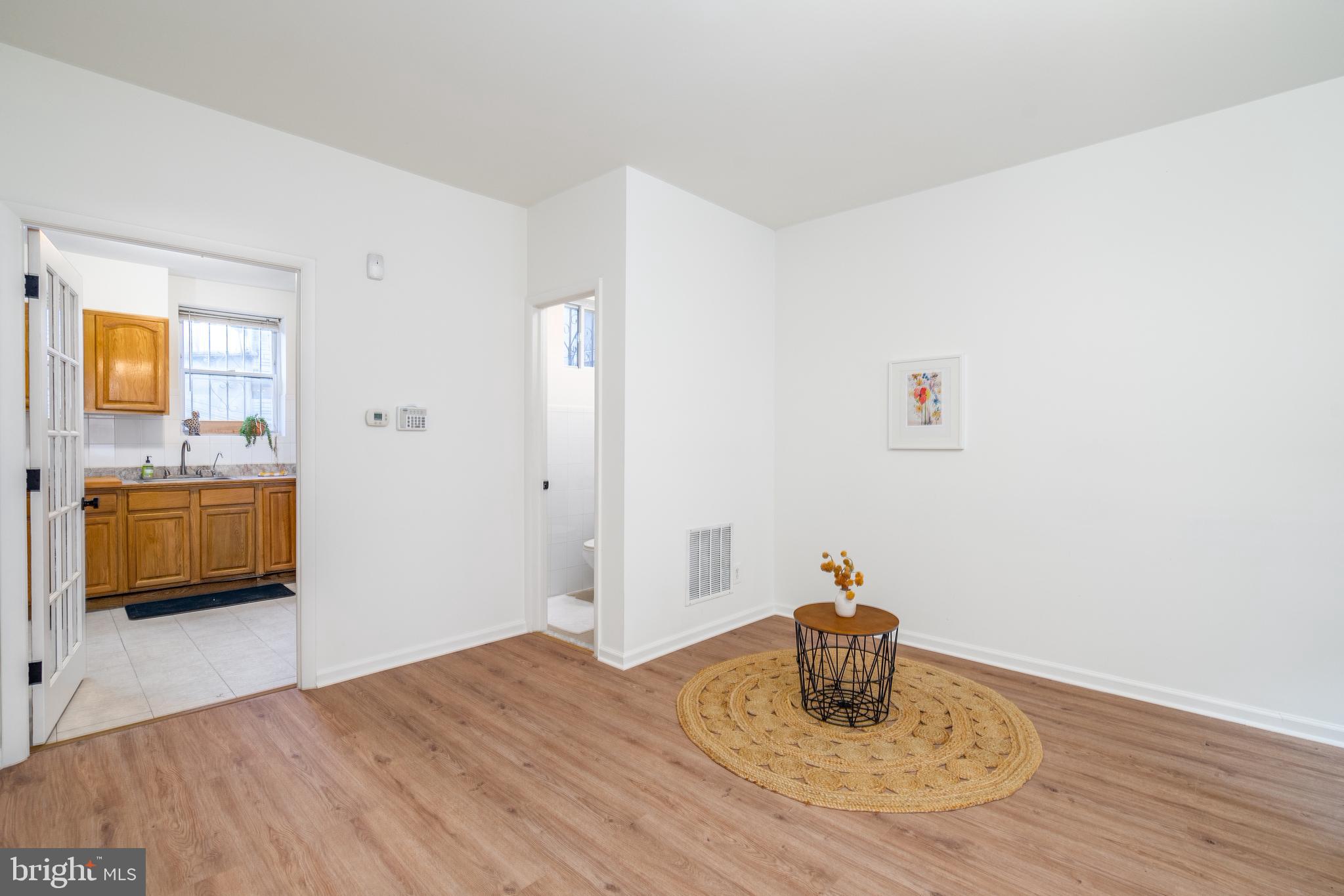 DICKINSON NARROWS - Residential