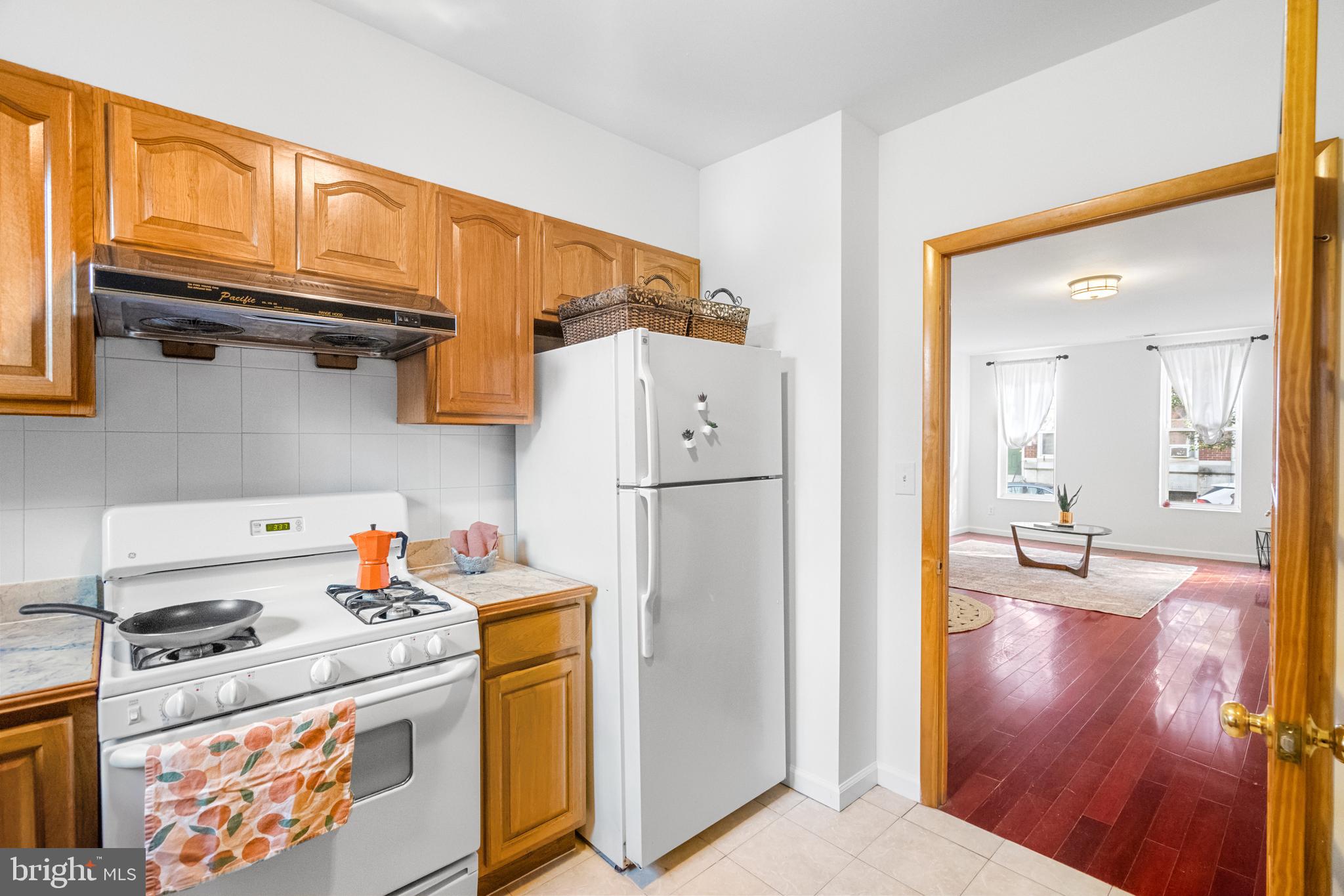 DICKINSON NARROWS - Residential